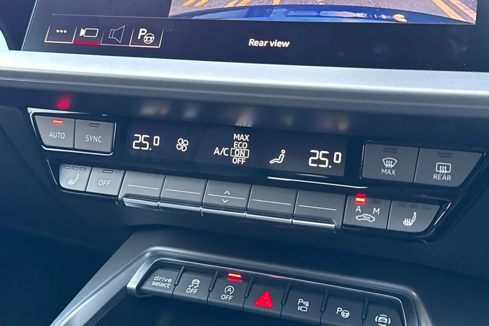 Audi A3 thumbnail image number 31