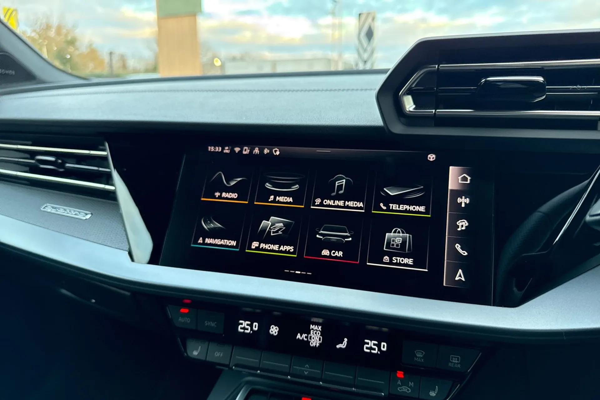 Audi A3 thumbnail image number 34