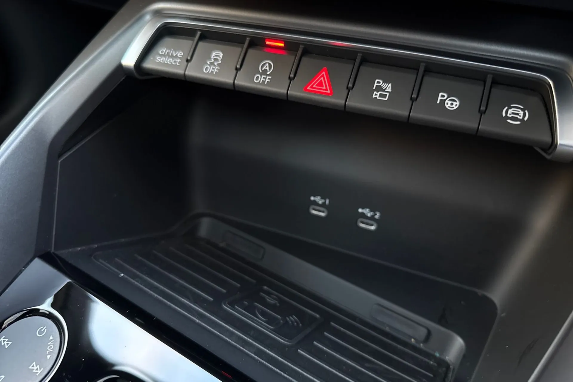 Audi A3 thumbnail image number 35