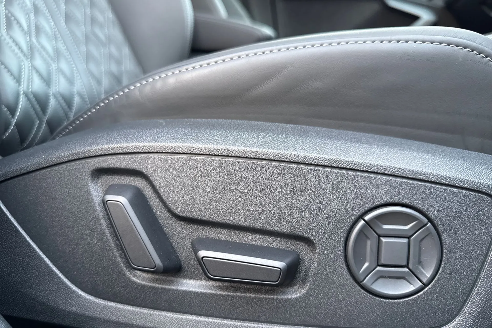 Audi A3 thumbnail image number 30