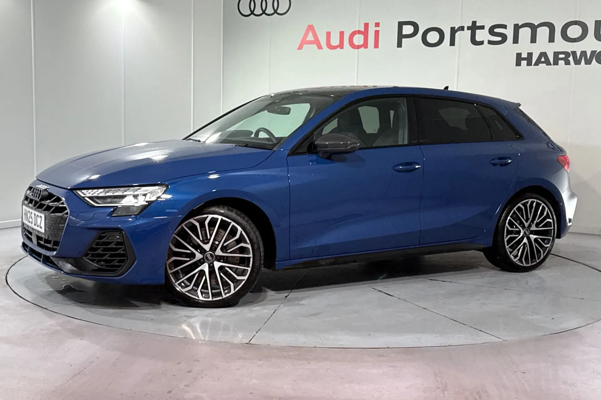 Audi A3 thumbnail image number 11