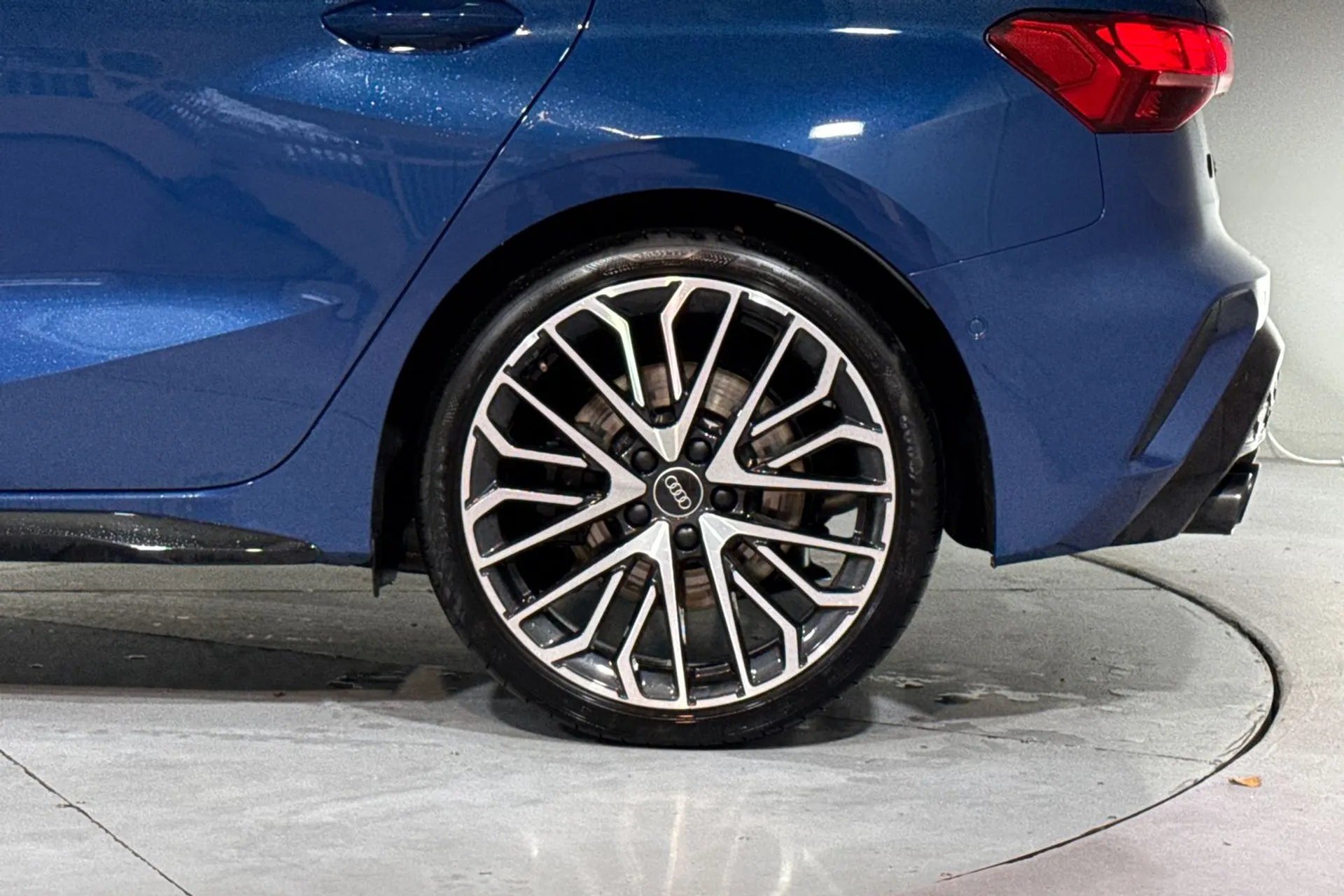 Audi A3 thumbnail image number 13