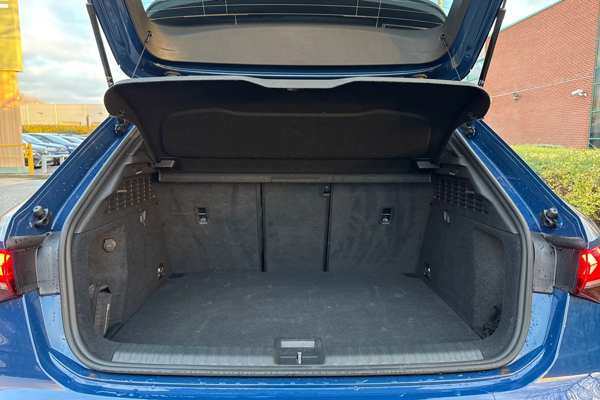 Audi A3 thumbnail image number 22