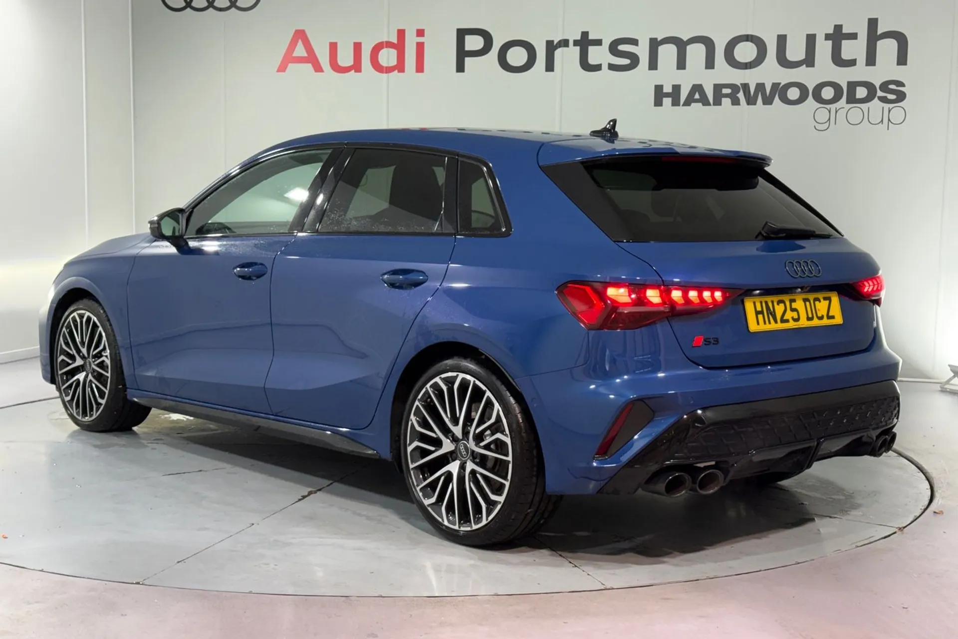 Audi A3 thumbnail image number 9