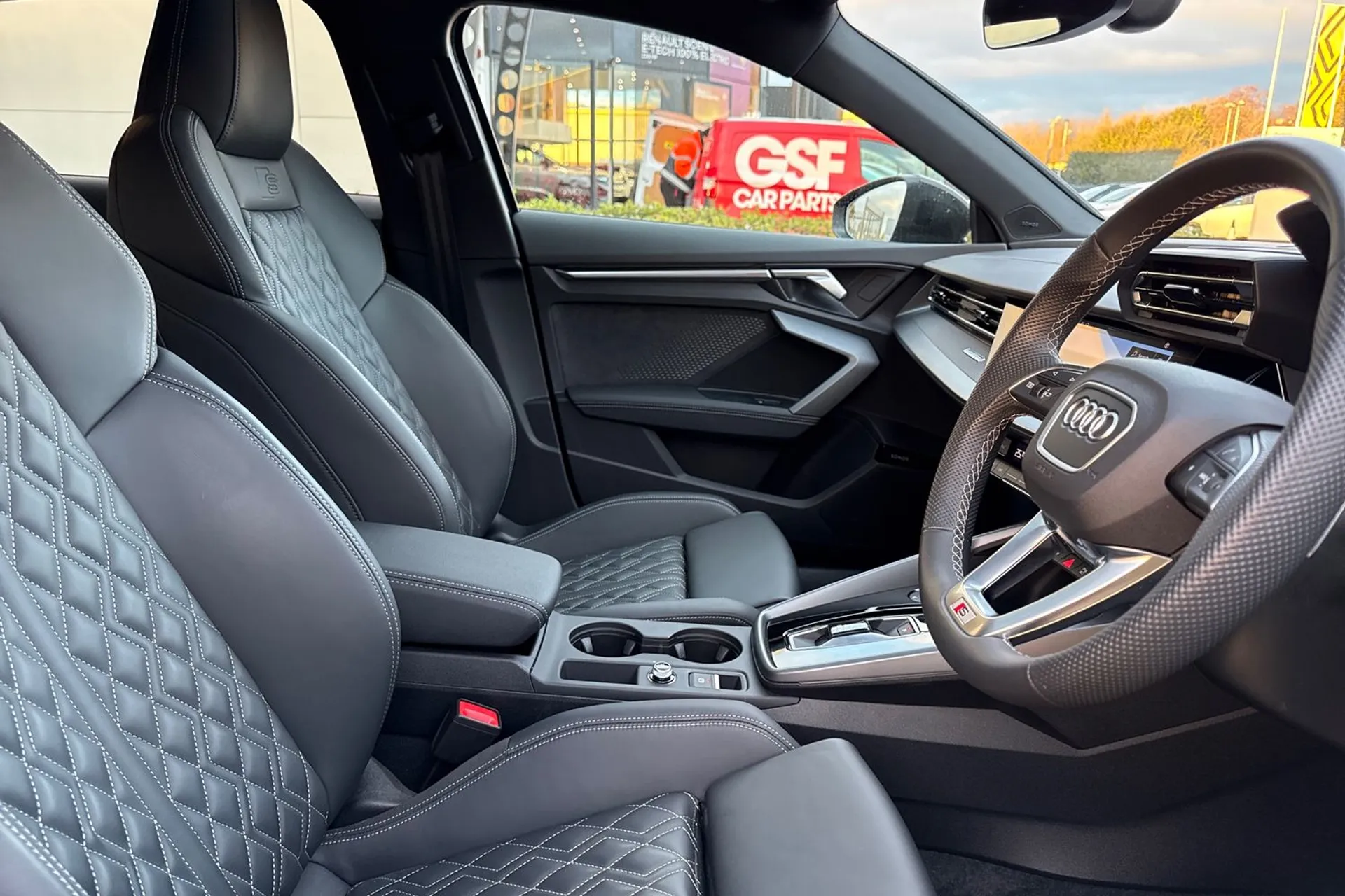 Audi A3 thumbnail image number 37