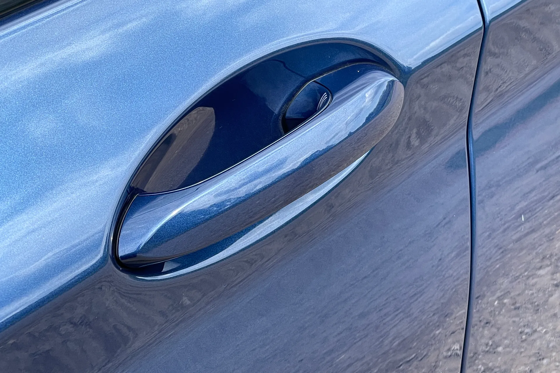 BMW X4 thumbnail image number 12