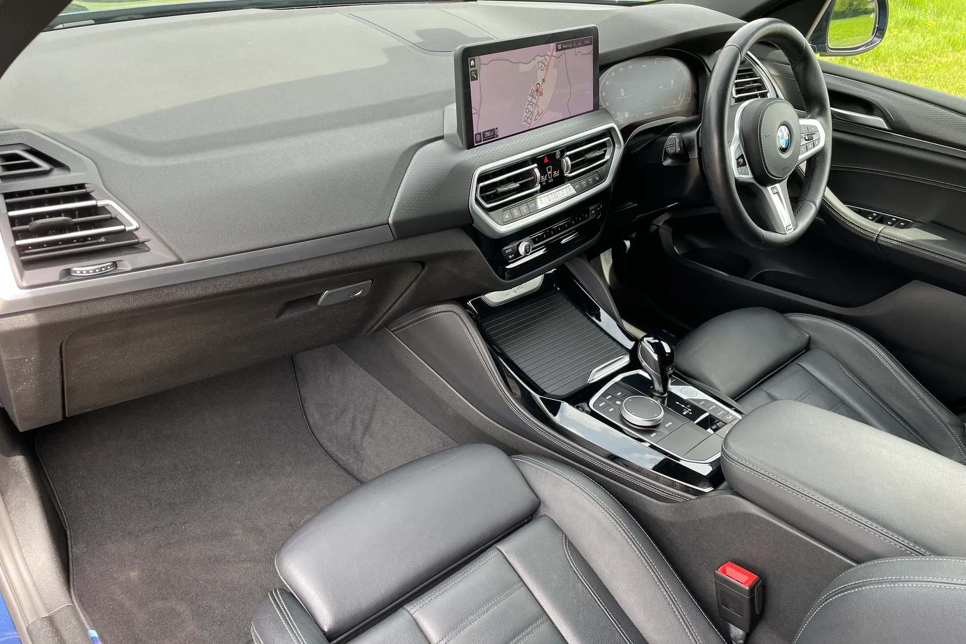 BMW X4 thumbnail image number 33