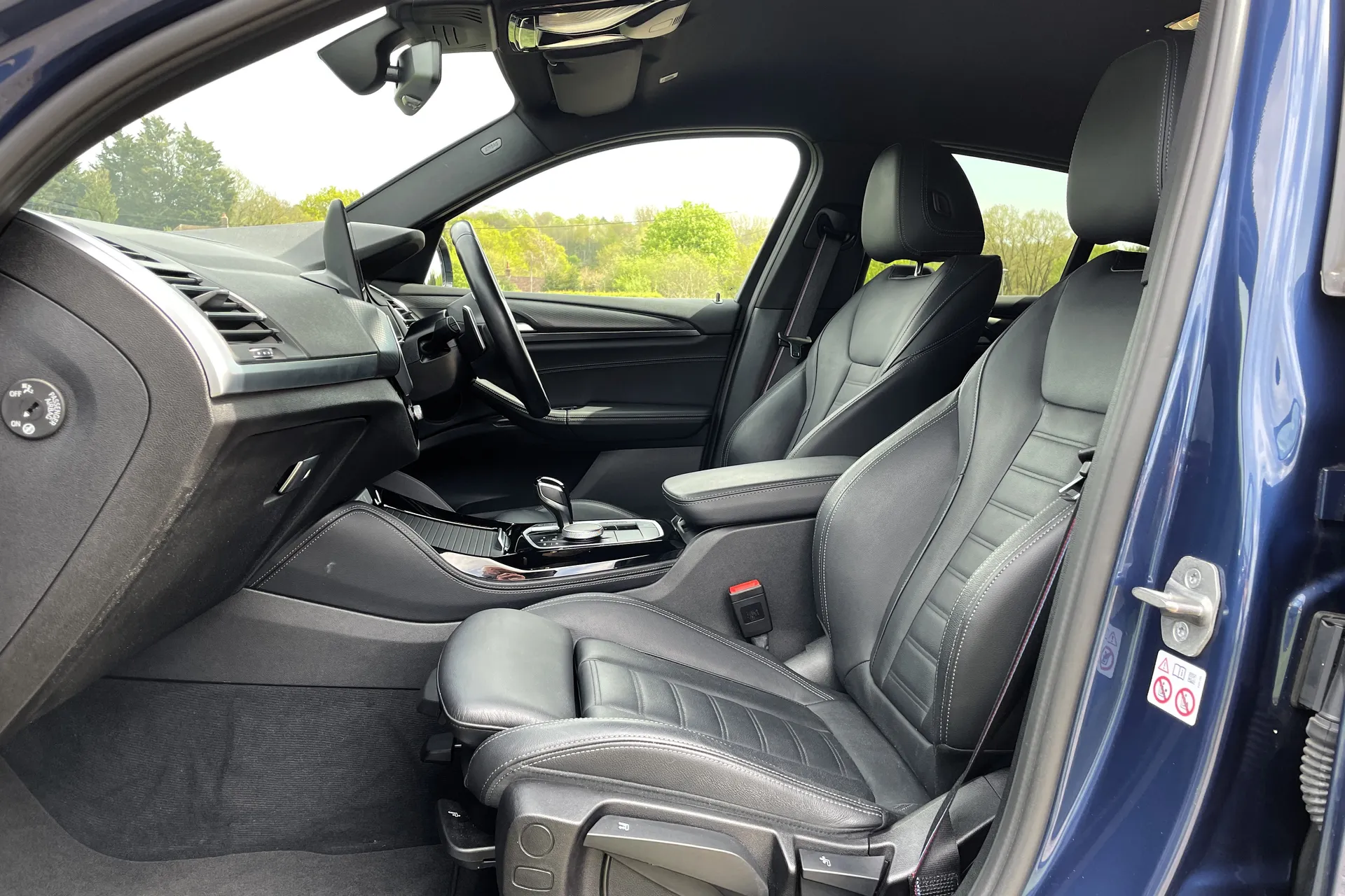 BMW X4 thumbnail image number 34