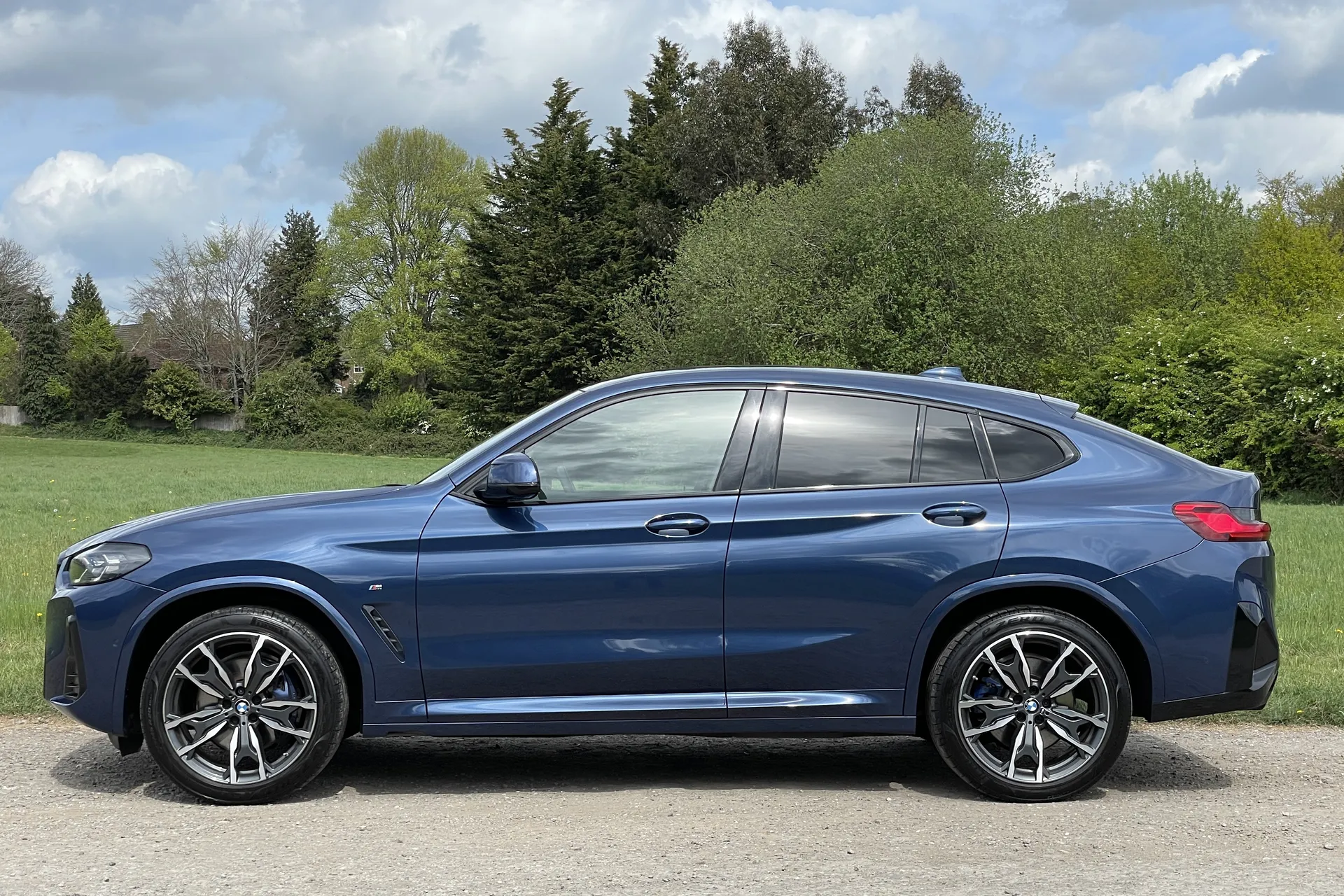 BMW X4 thumbnail image number 57