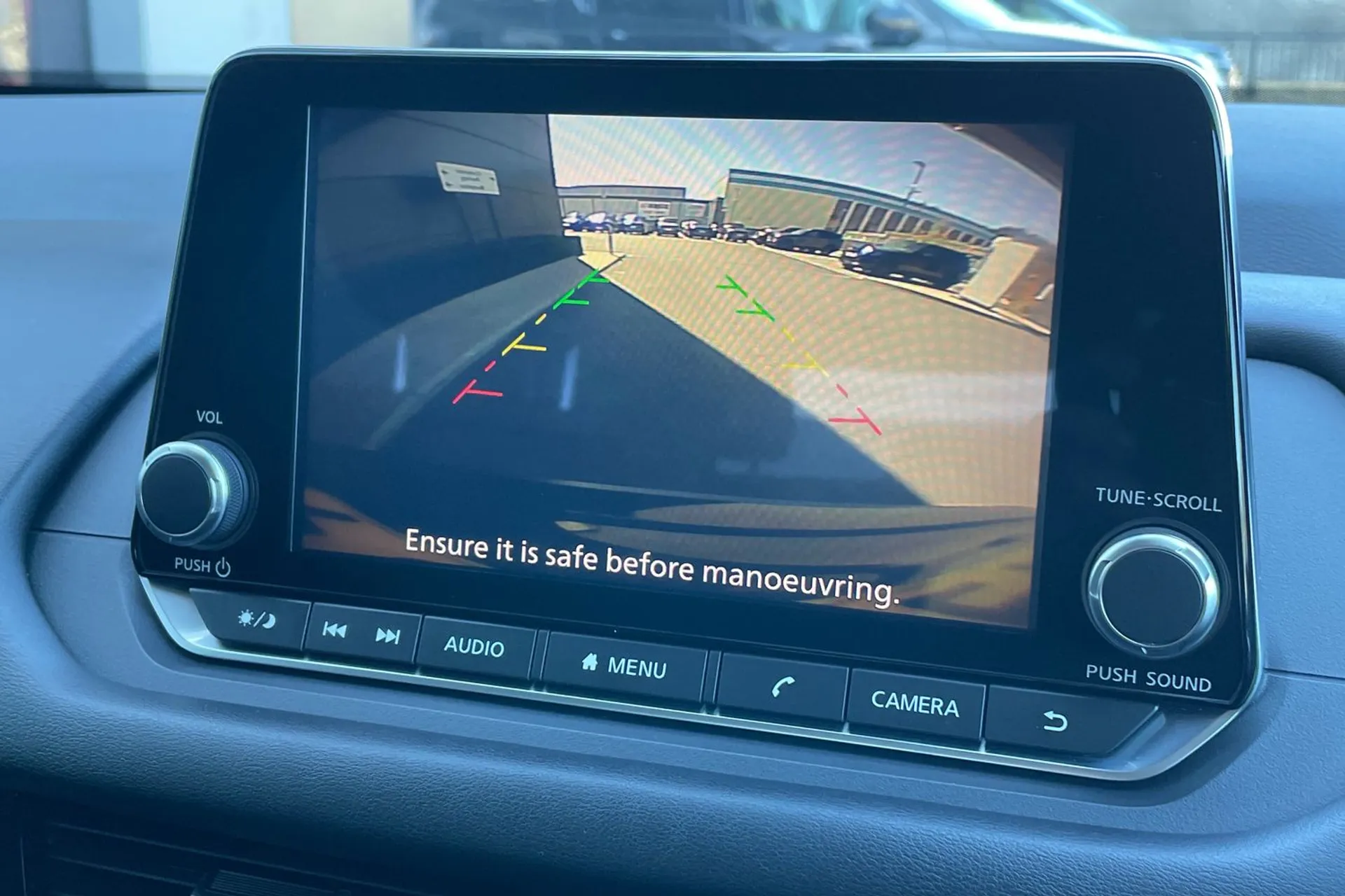 NISSAN QASHQAI thumbnail image number 3
