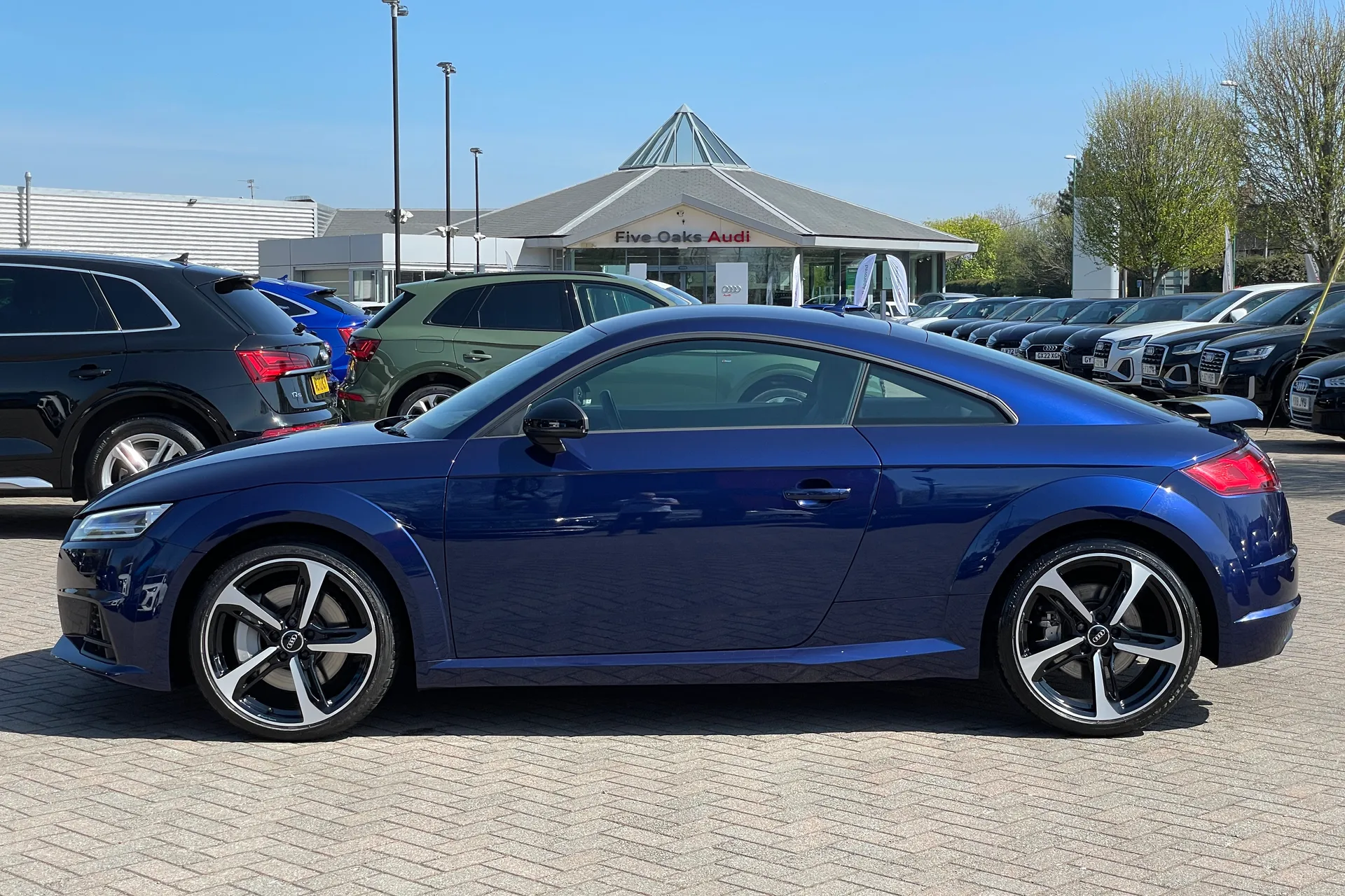 Audi TT thumbnail image number 46