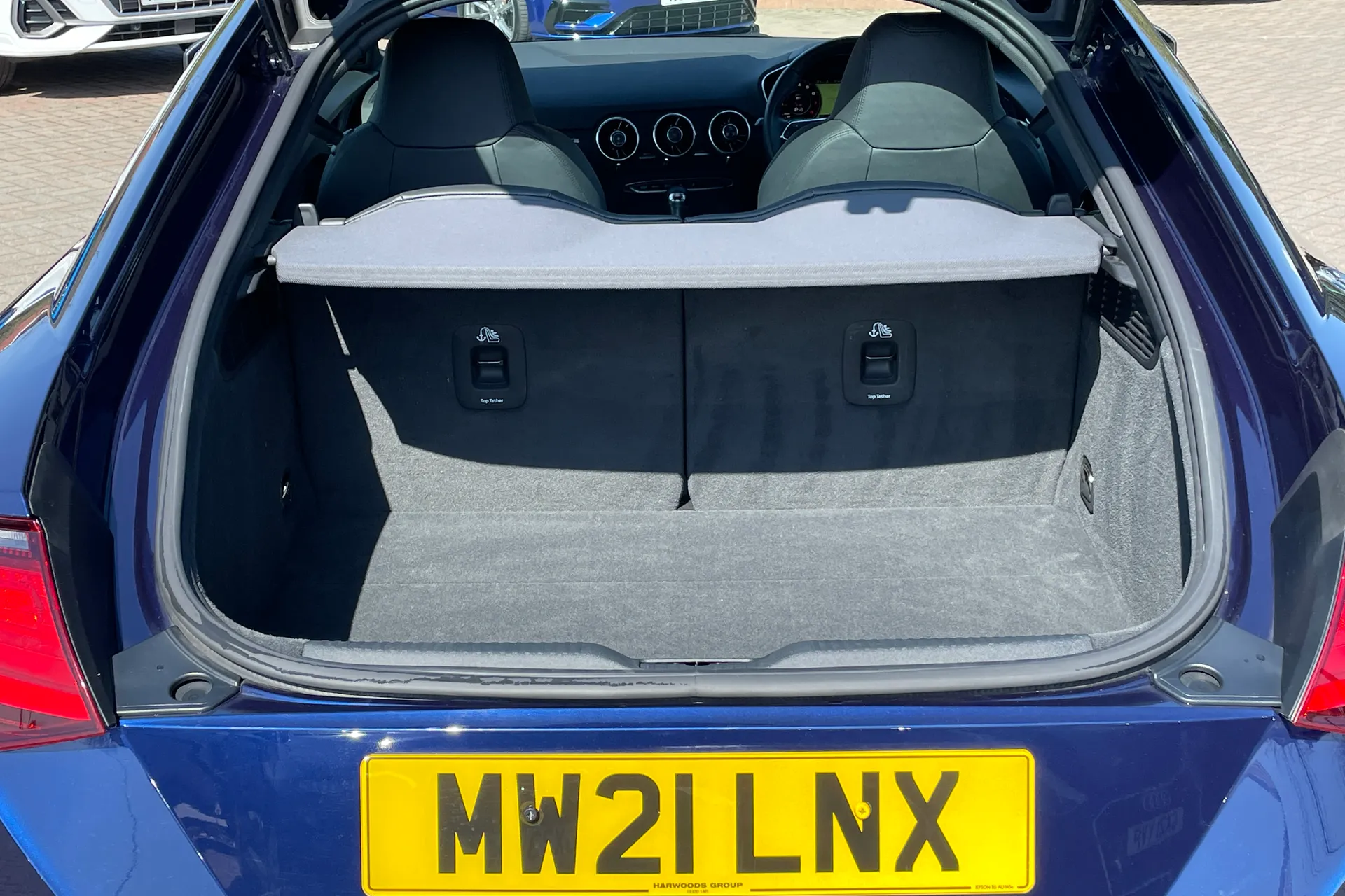 Audi TT thumbnail image number 30