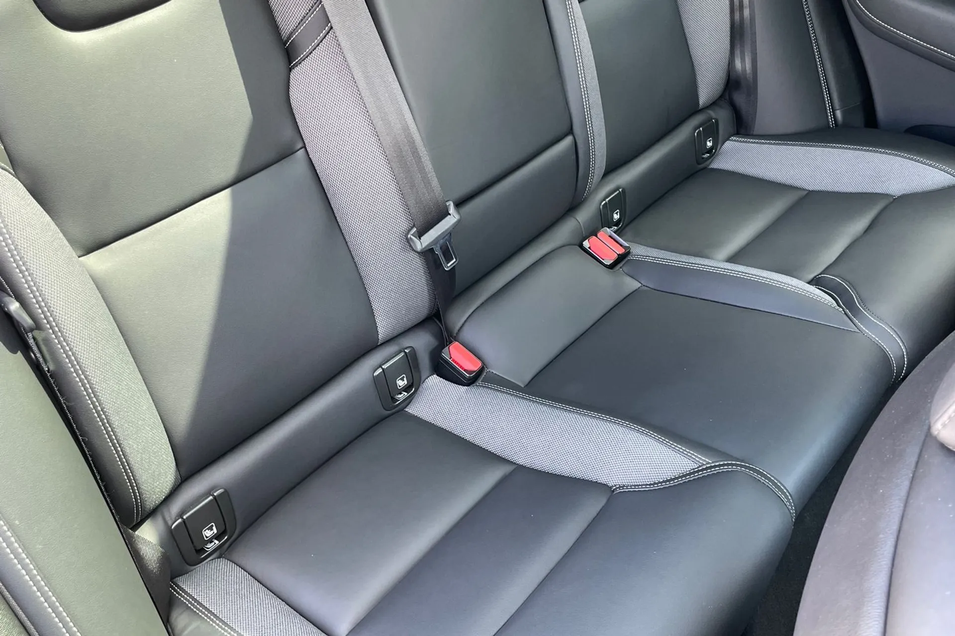 Volvo XC60 thumbnail image number 24