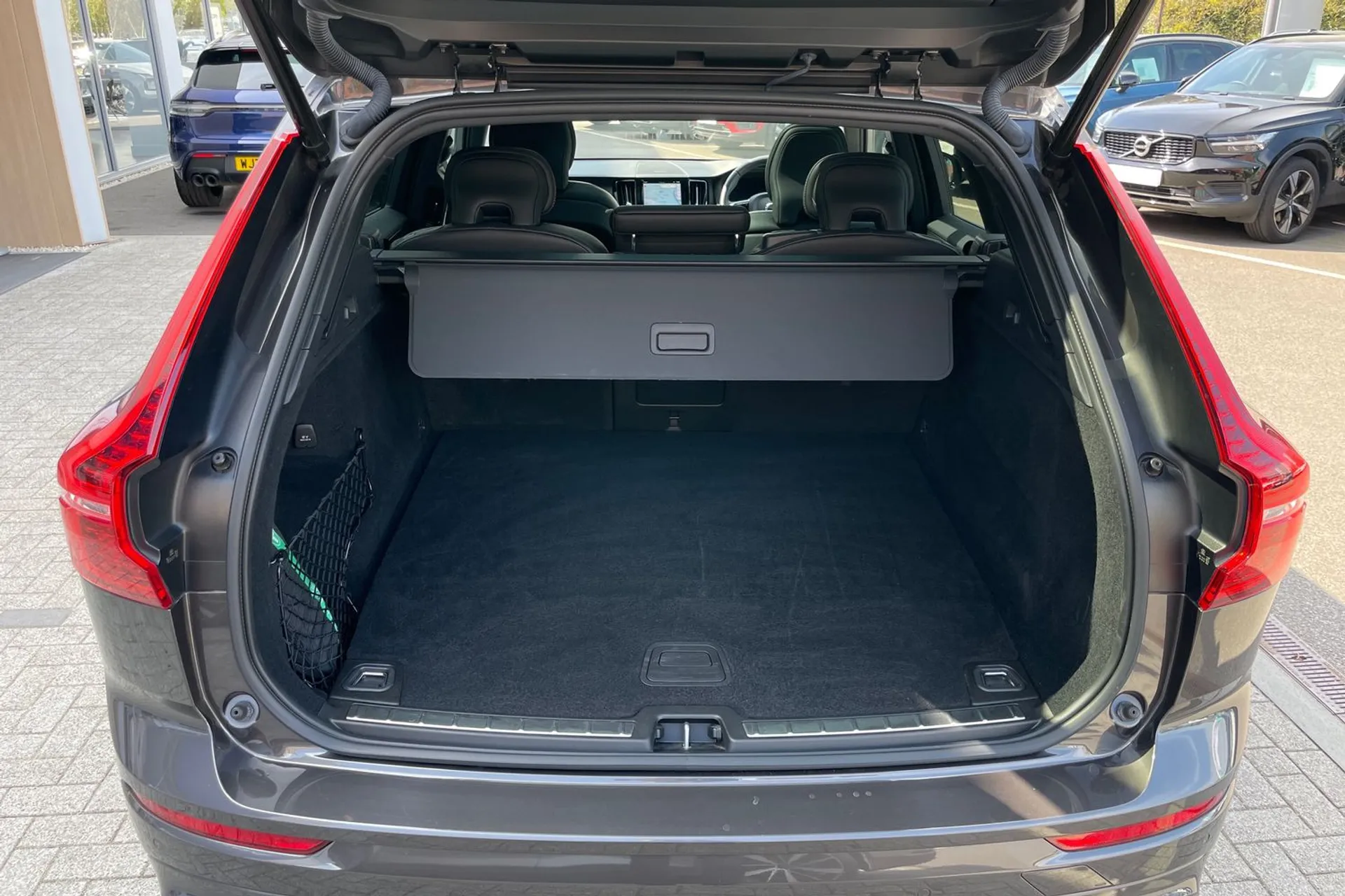 Volvo XC60 thumbnail image number 19