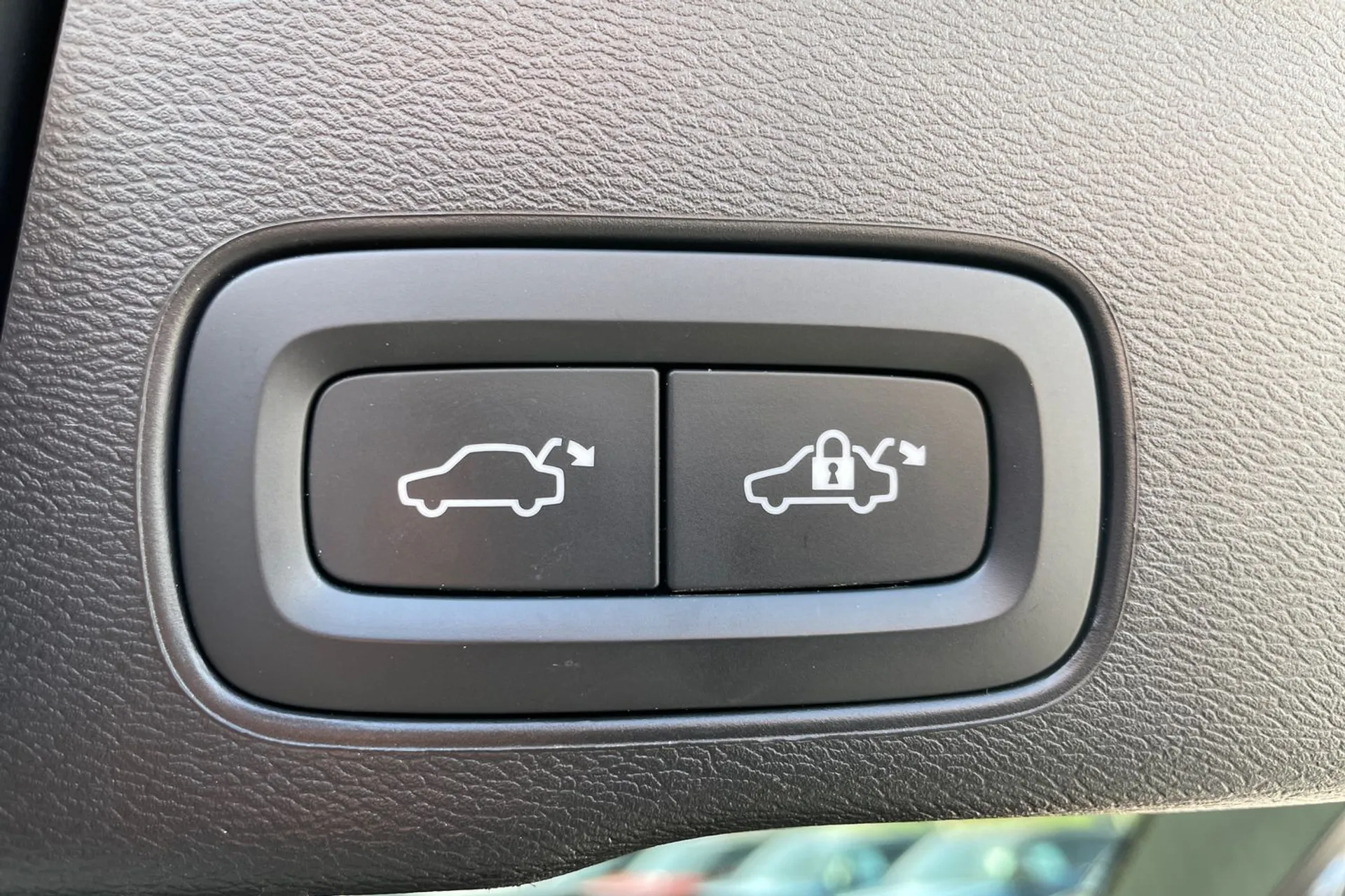 Volvo XC60 thumbnail image number 20