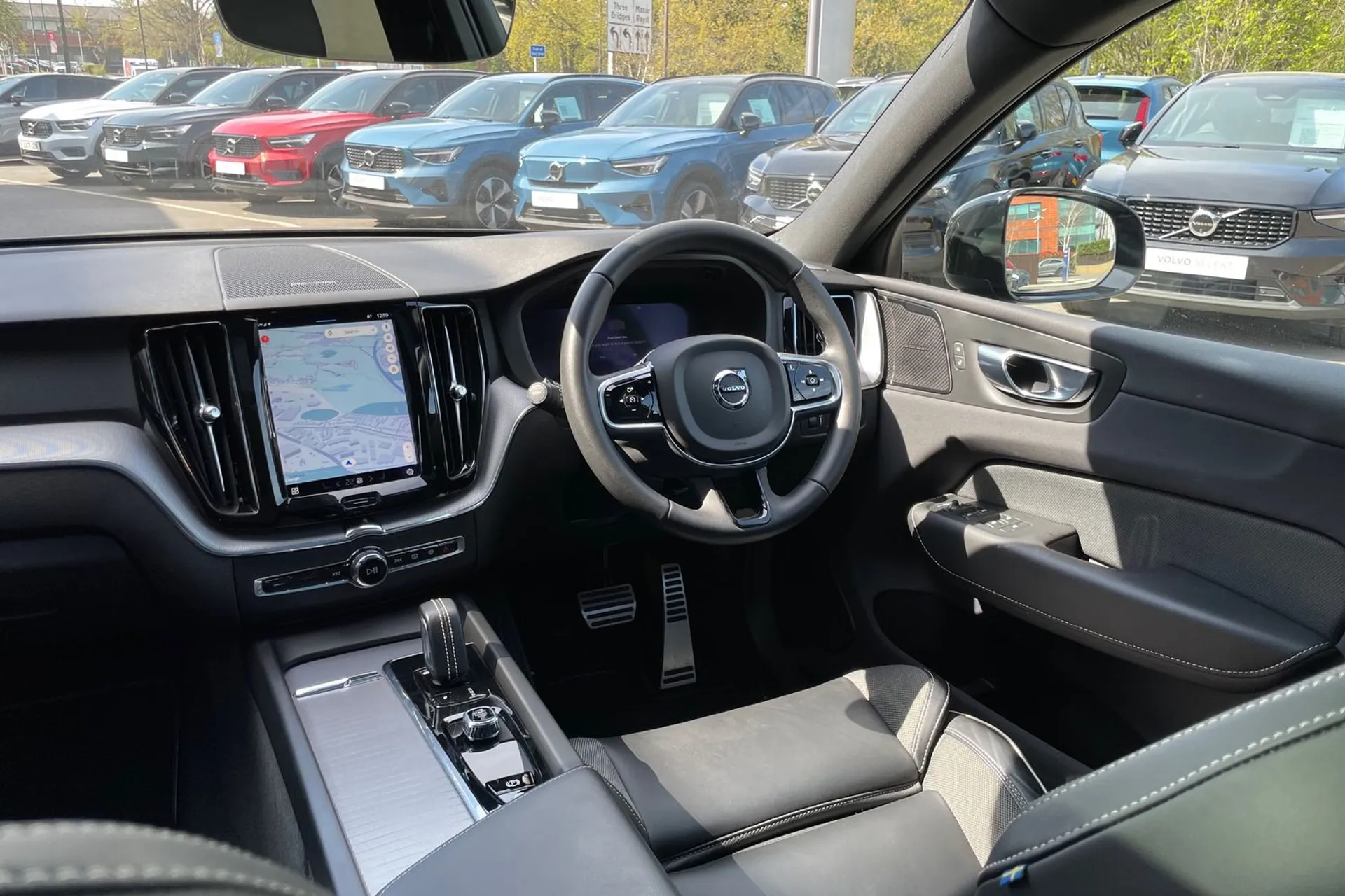 Volvo XC60 thumbnail image number 32