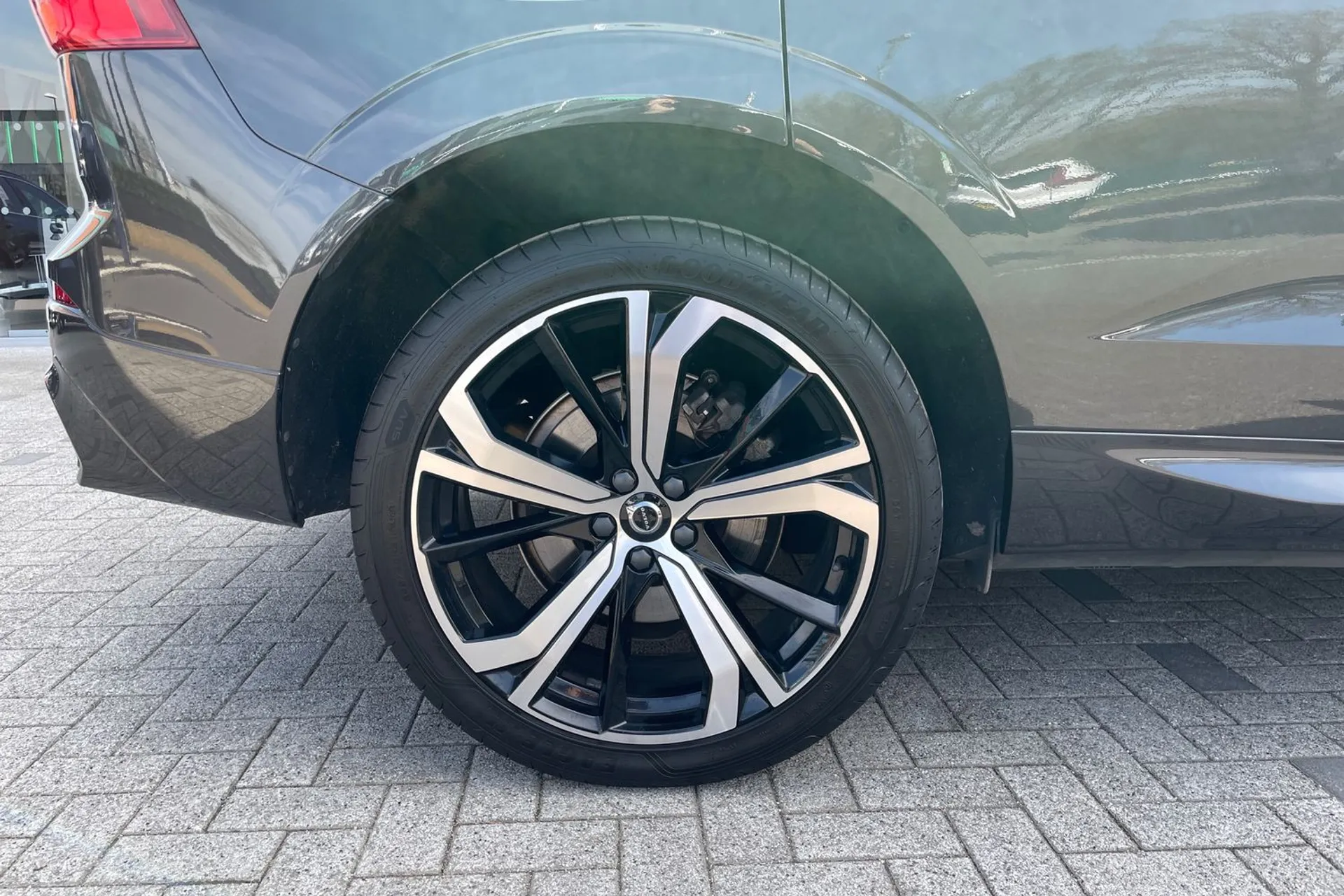 Volvo XC60 thumbnail image number 13