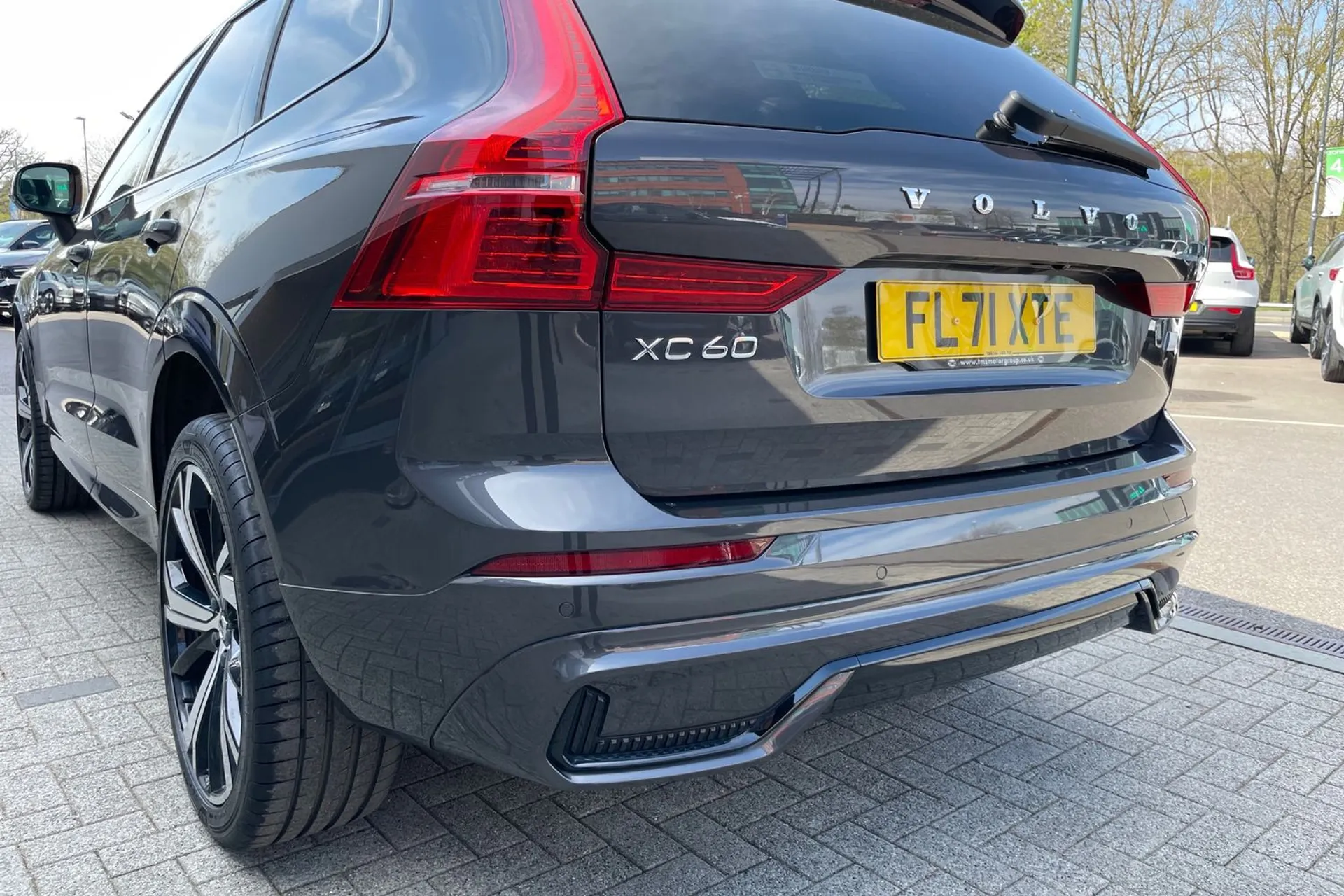 Volvo XC60 thumbnail image number 17