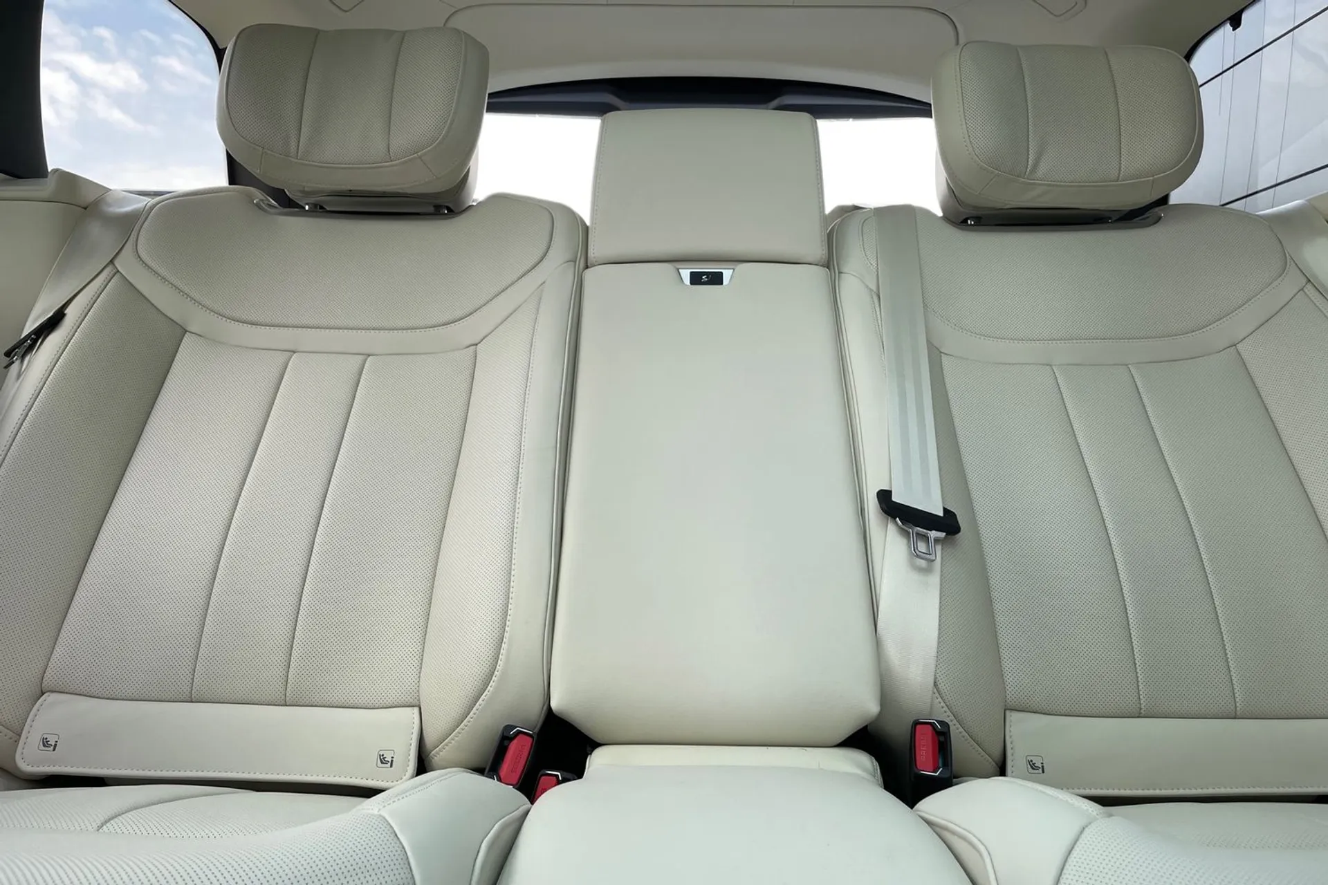 LAND ROVER RANGE ROVER thumbnail image number 46