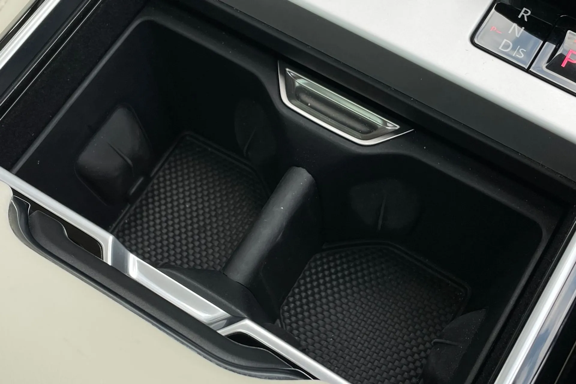 LAND ROVER RANGE ROVER thumbnail image number 63