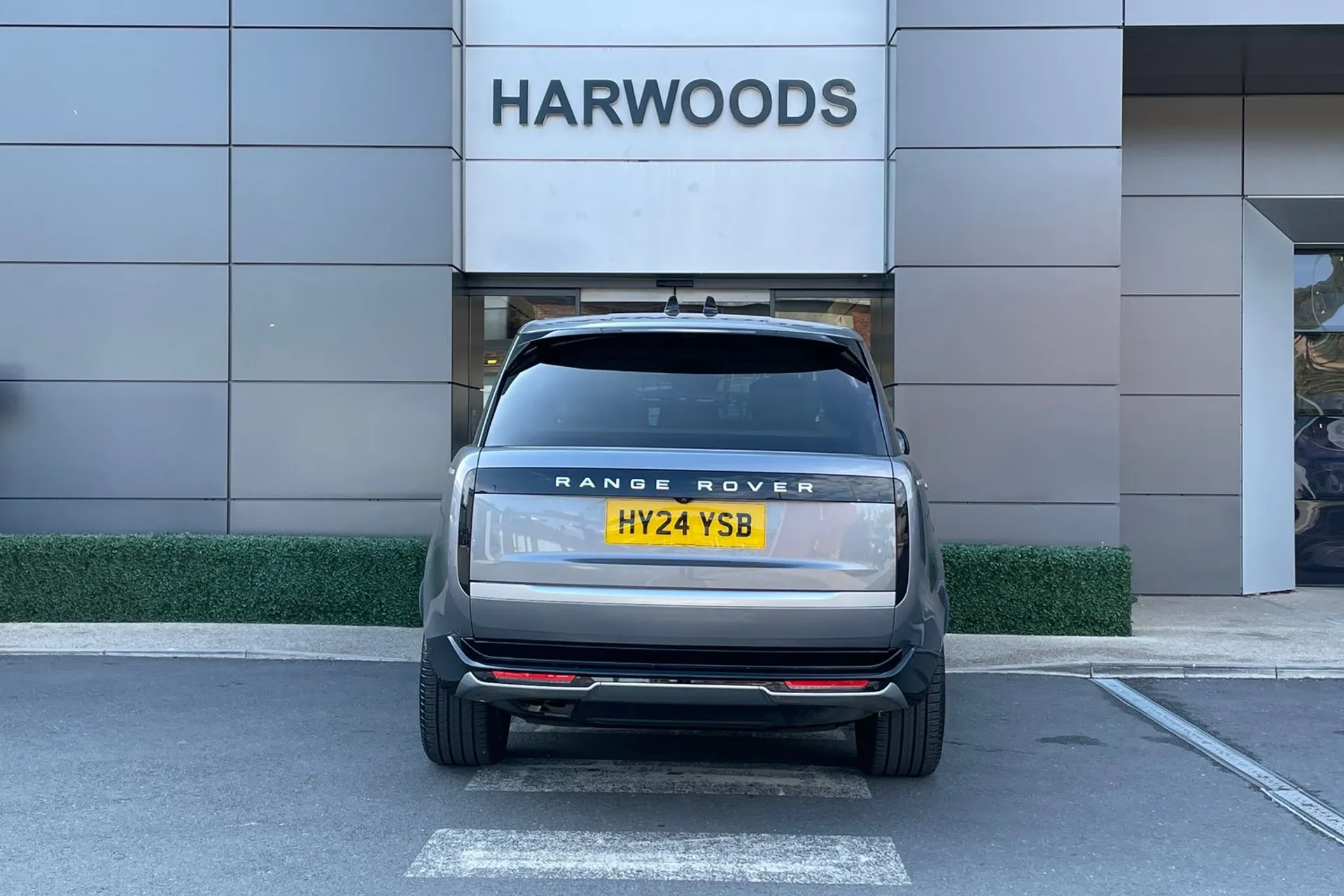 LAND ROVER RANGE ROVER thumbnail image number 7