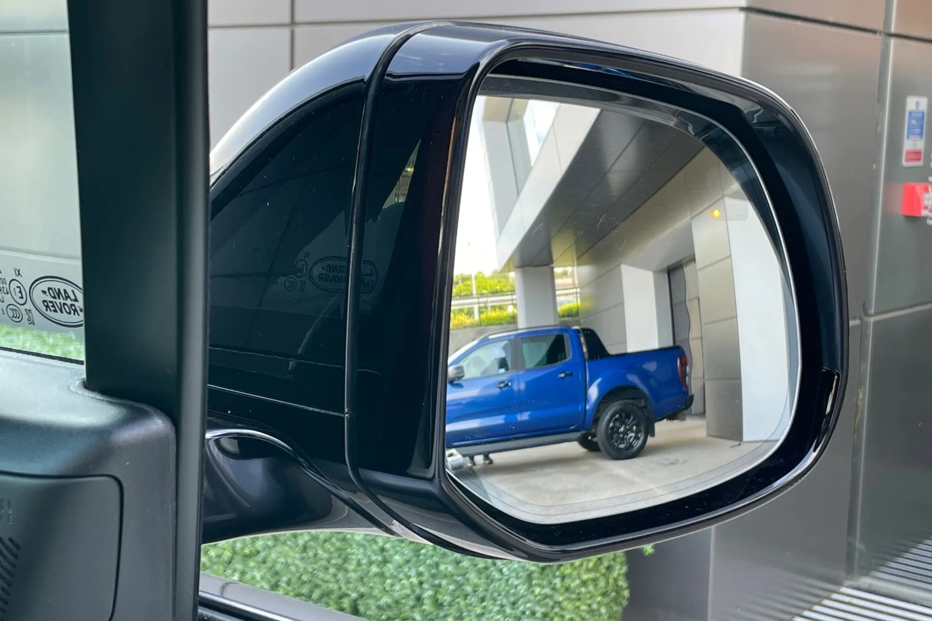 LAND ROVER RANGE ROVER thumbnail image number 20
