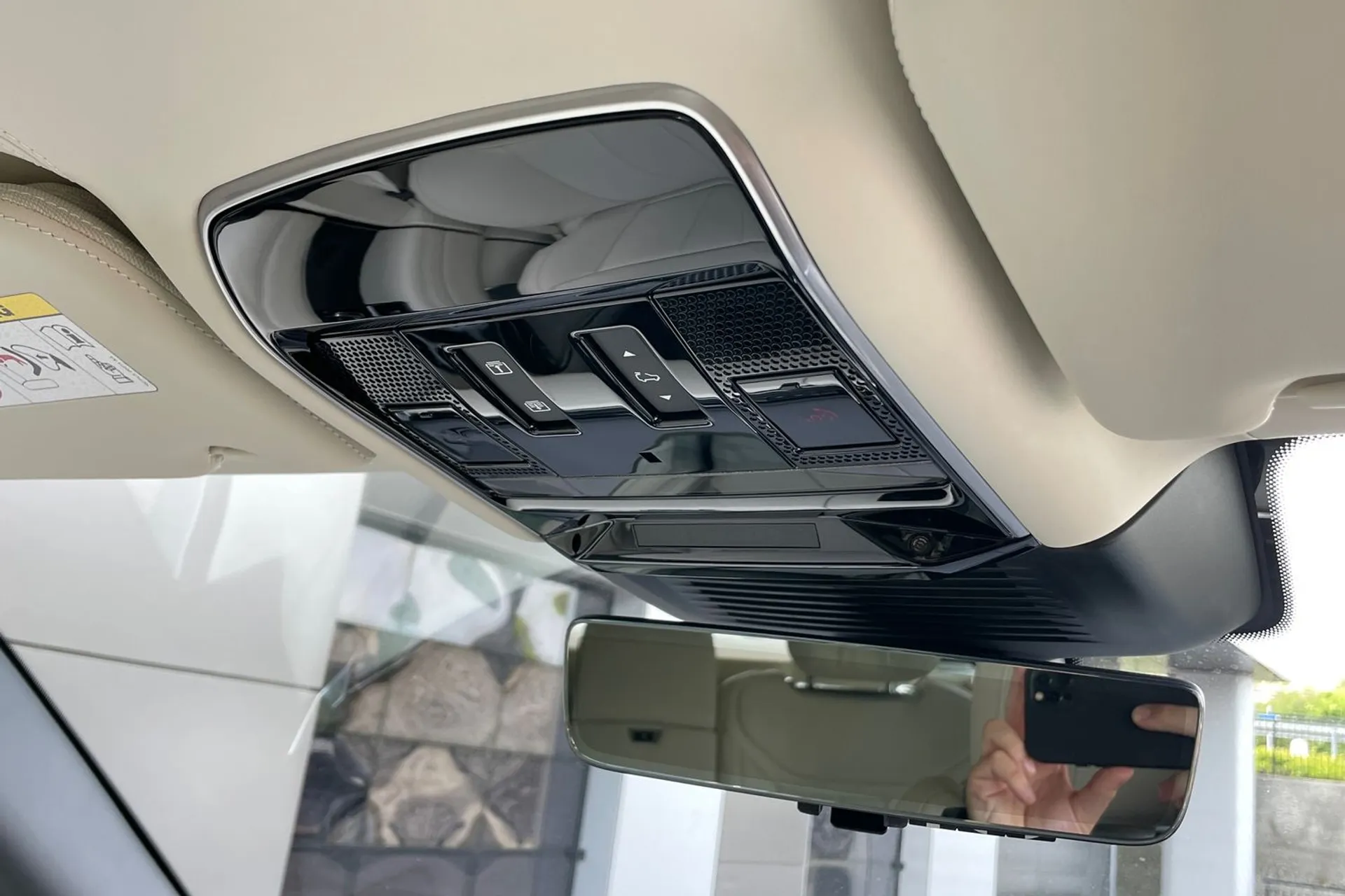 LAND ROVER RANGE ROVER thumbnail image number 62