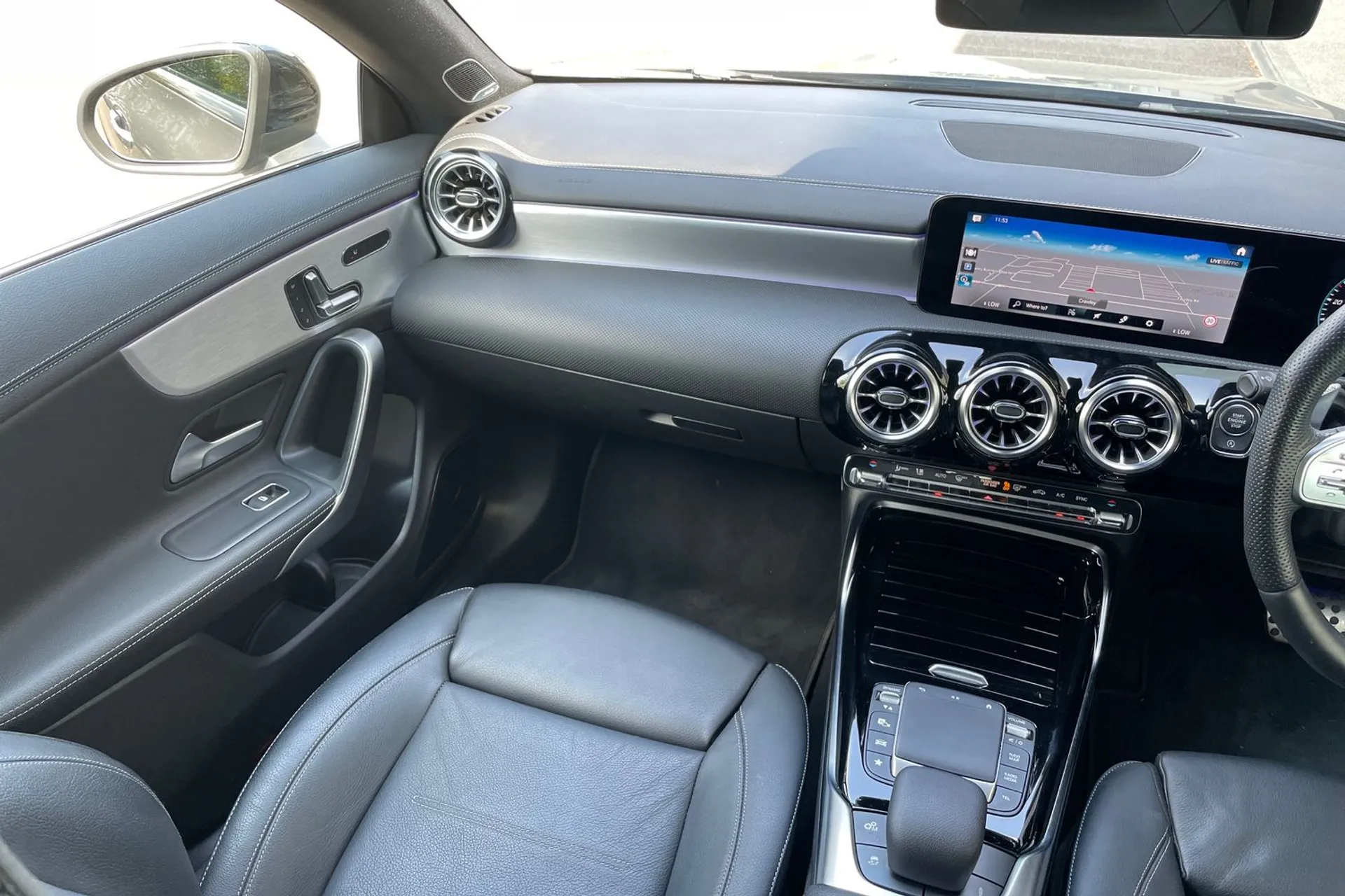 MERCEDES-BENZ CLA thumbnail image number 18