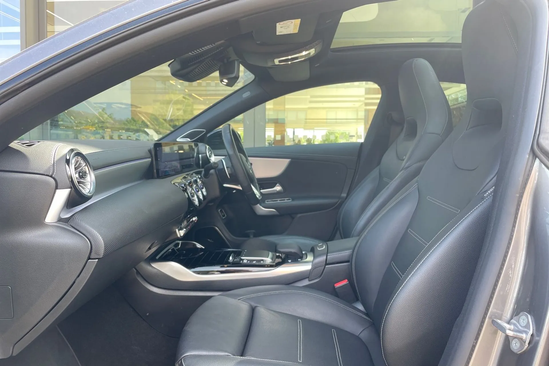 MERCEDES-BENZ CLA thumbnail image number 47