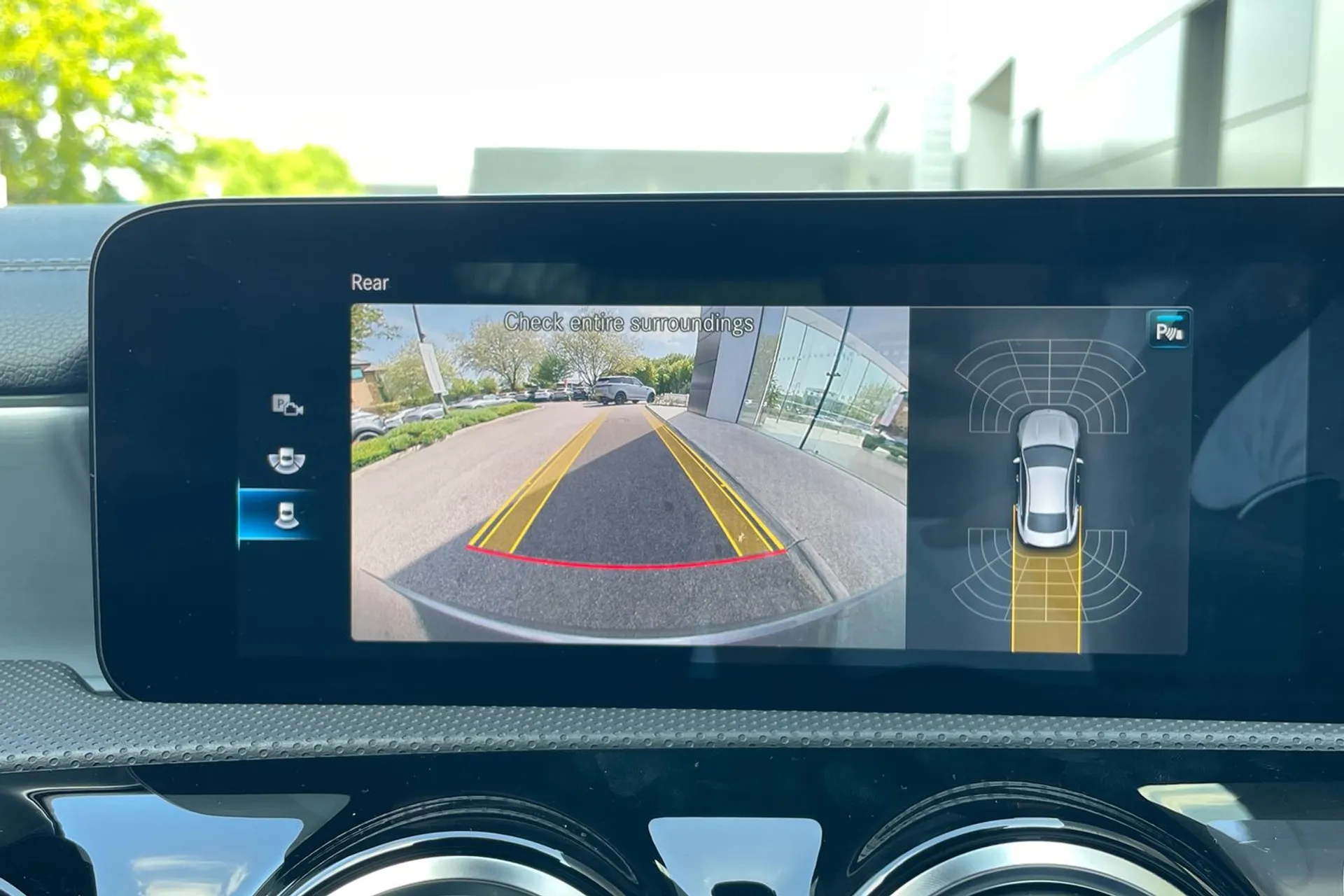 MERCEDES-BENZ CLA thumbnail image number 9