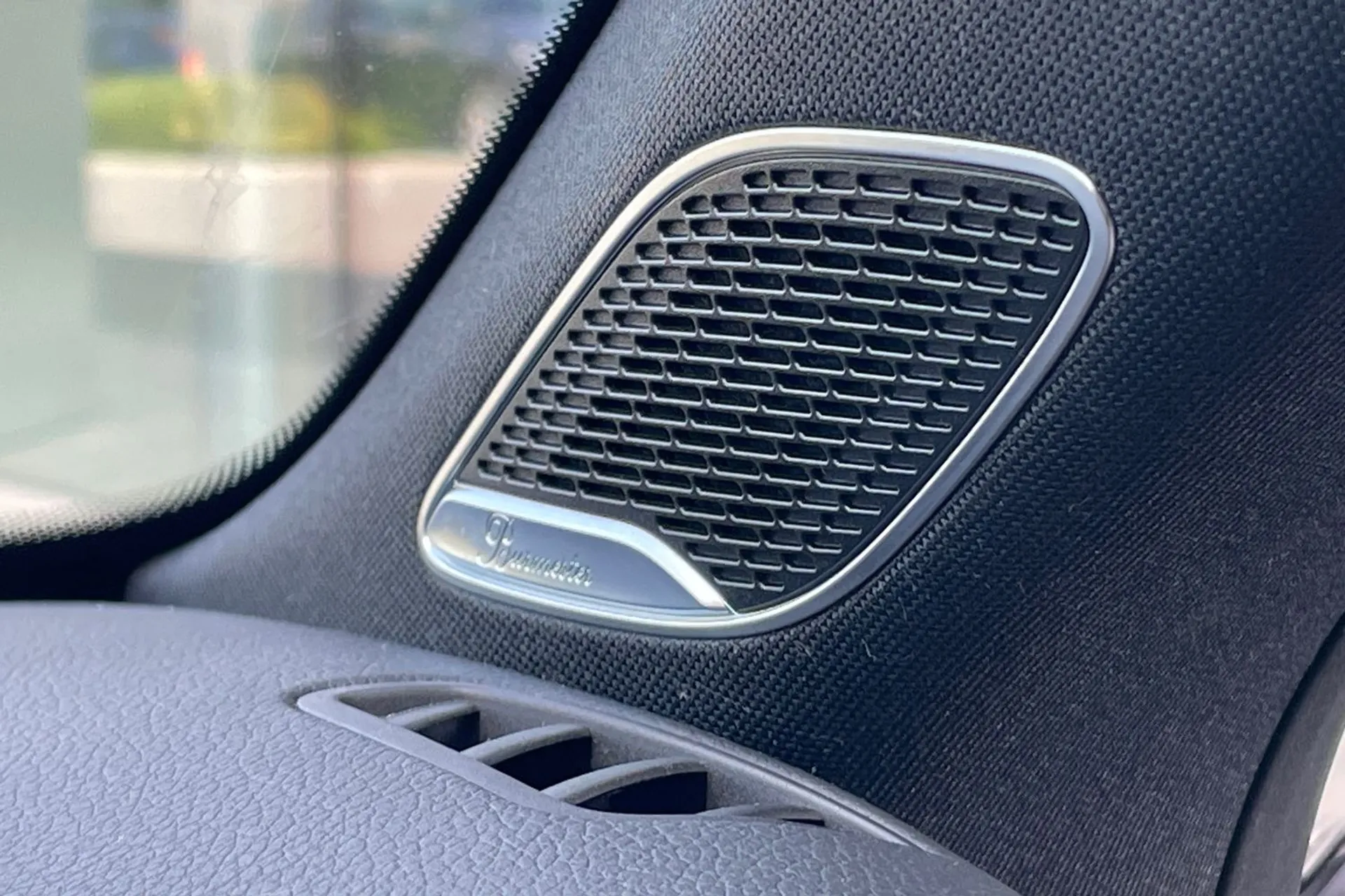 MERCEDES-BENZ CLA thumbnail image number 25