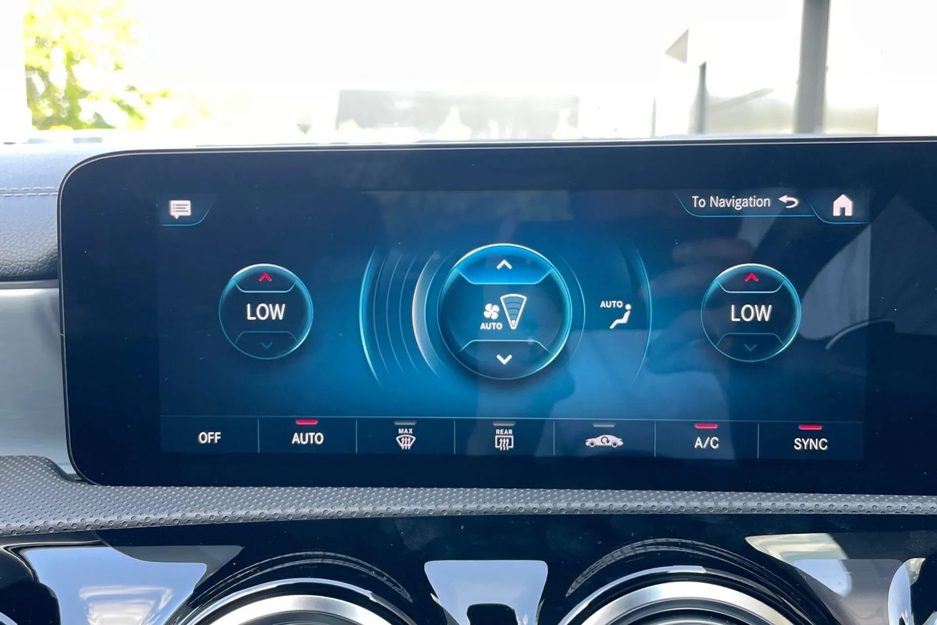MERCEDES-BENZ CLA thumbnail image number 50