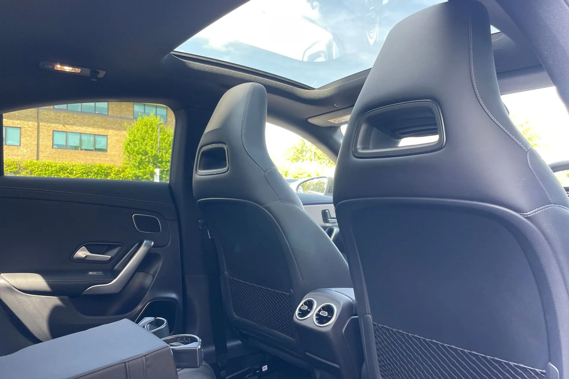 MERCEDES-BENZ CLA thumbnail image number 36