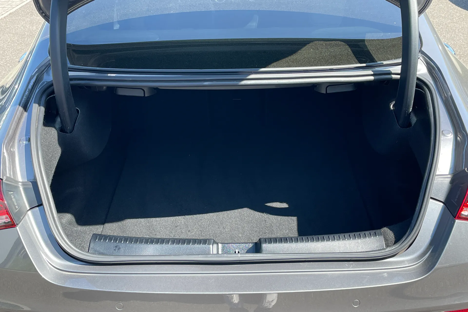 MERCEDES-BENZ CLA thumbnail image number 32
