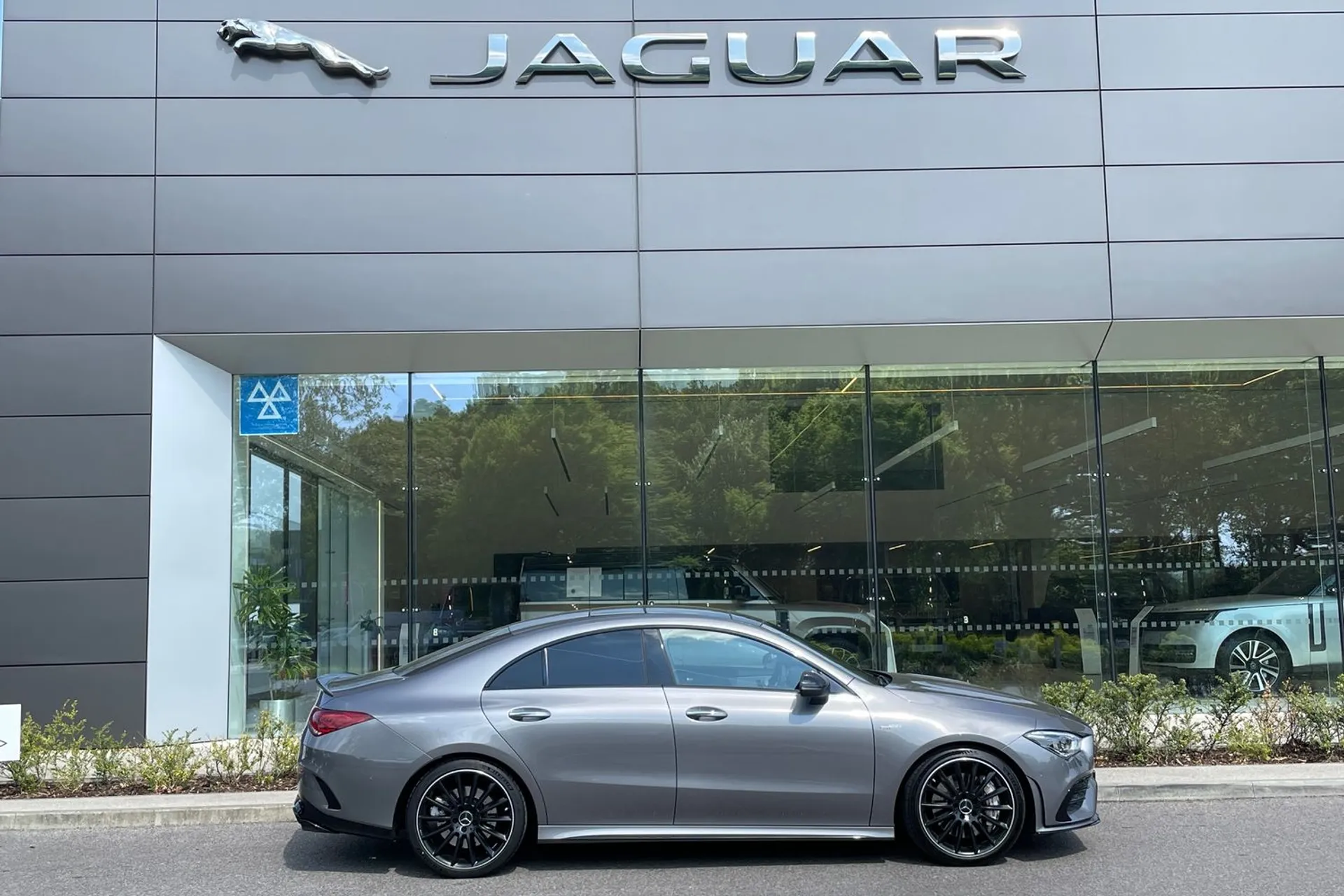 MERCEDES-BENZ CLA thumbnail image number 2