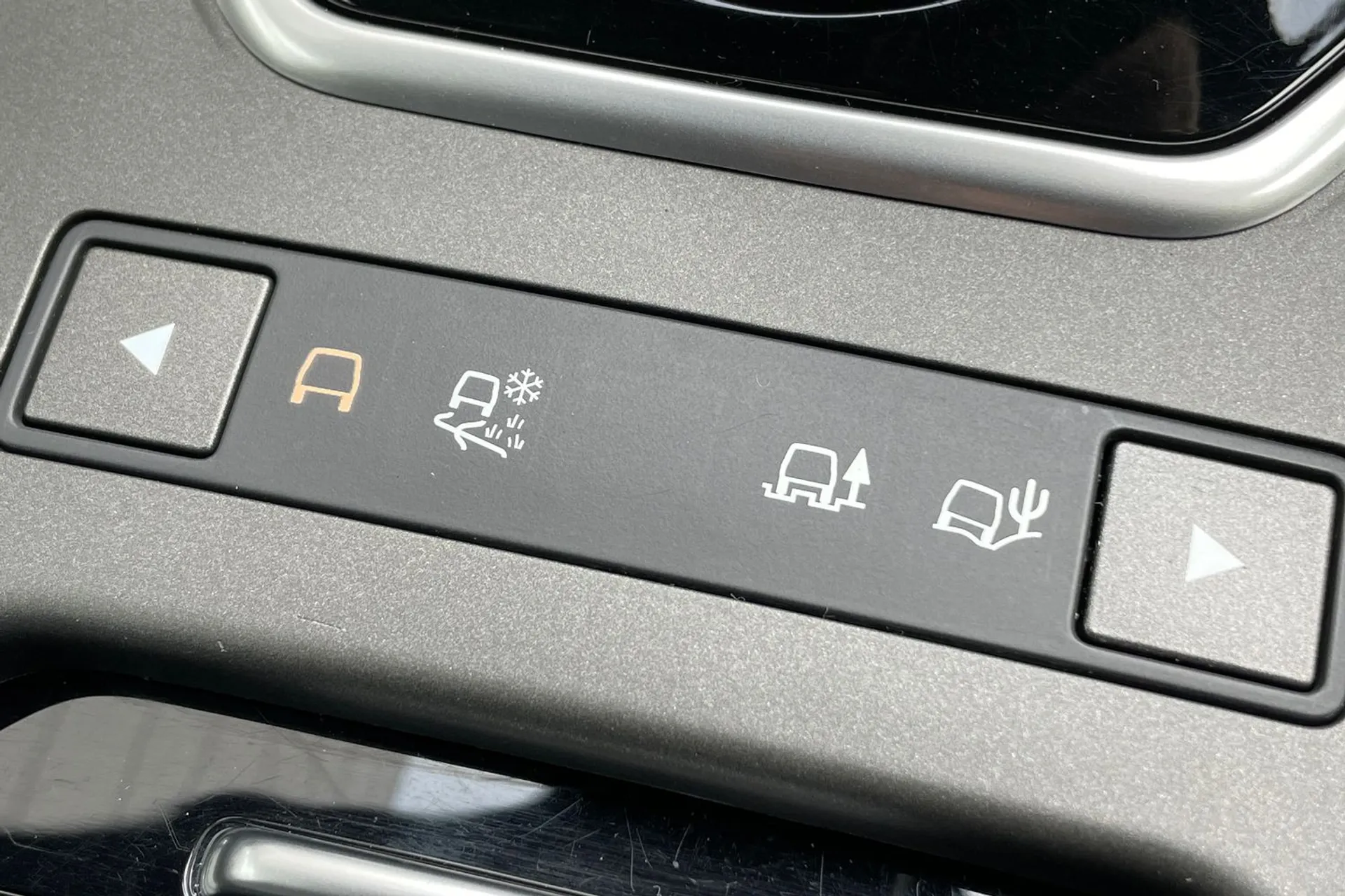 LAND ROVER RANGE ROVER EVOQUE thumbnail image number 54