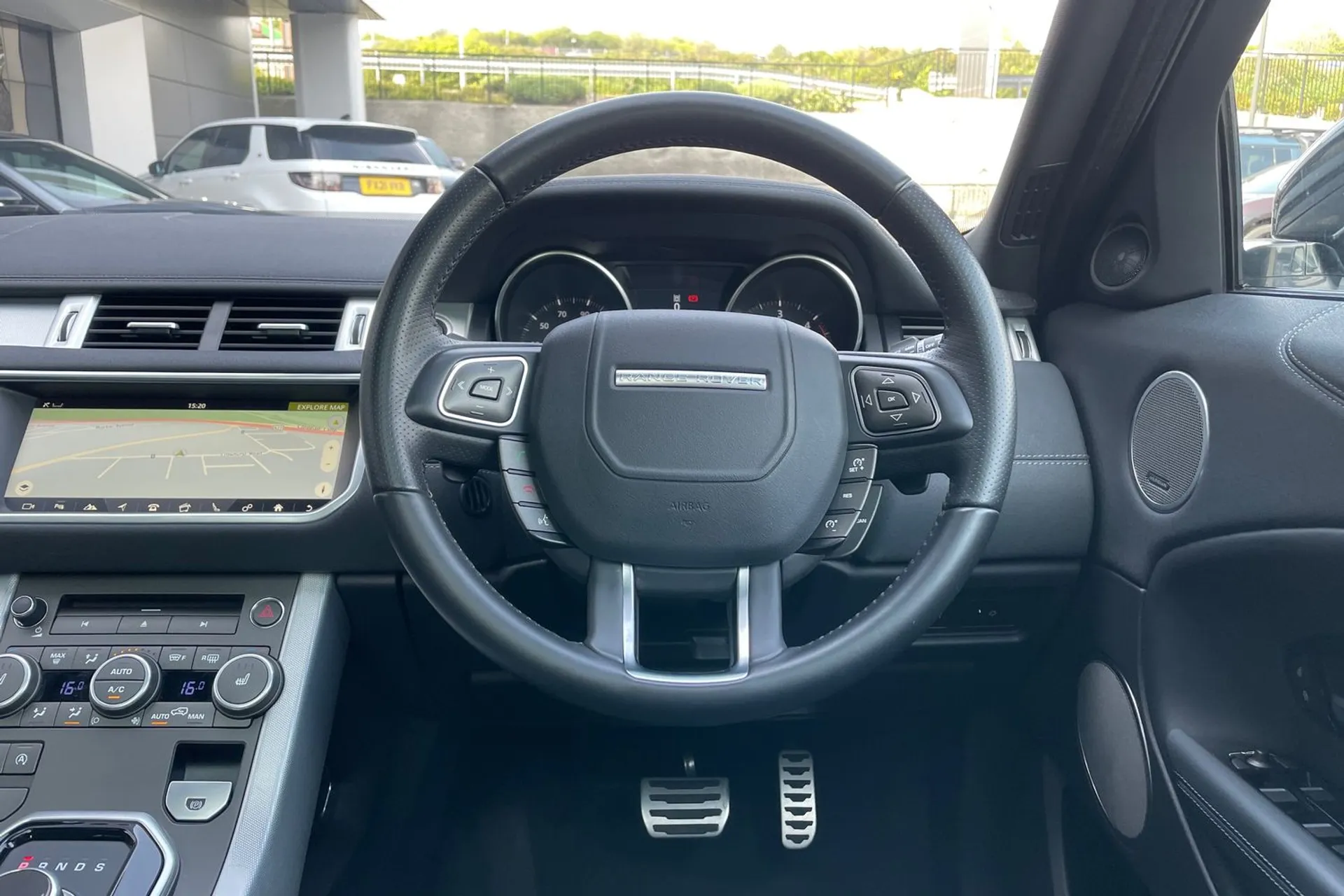 LAND ROVER RANGE ROVER EVOQUE thumbnail image number 41