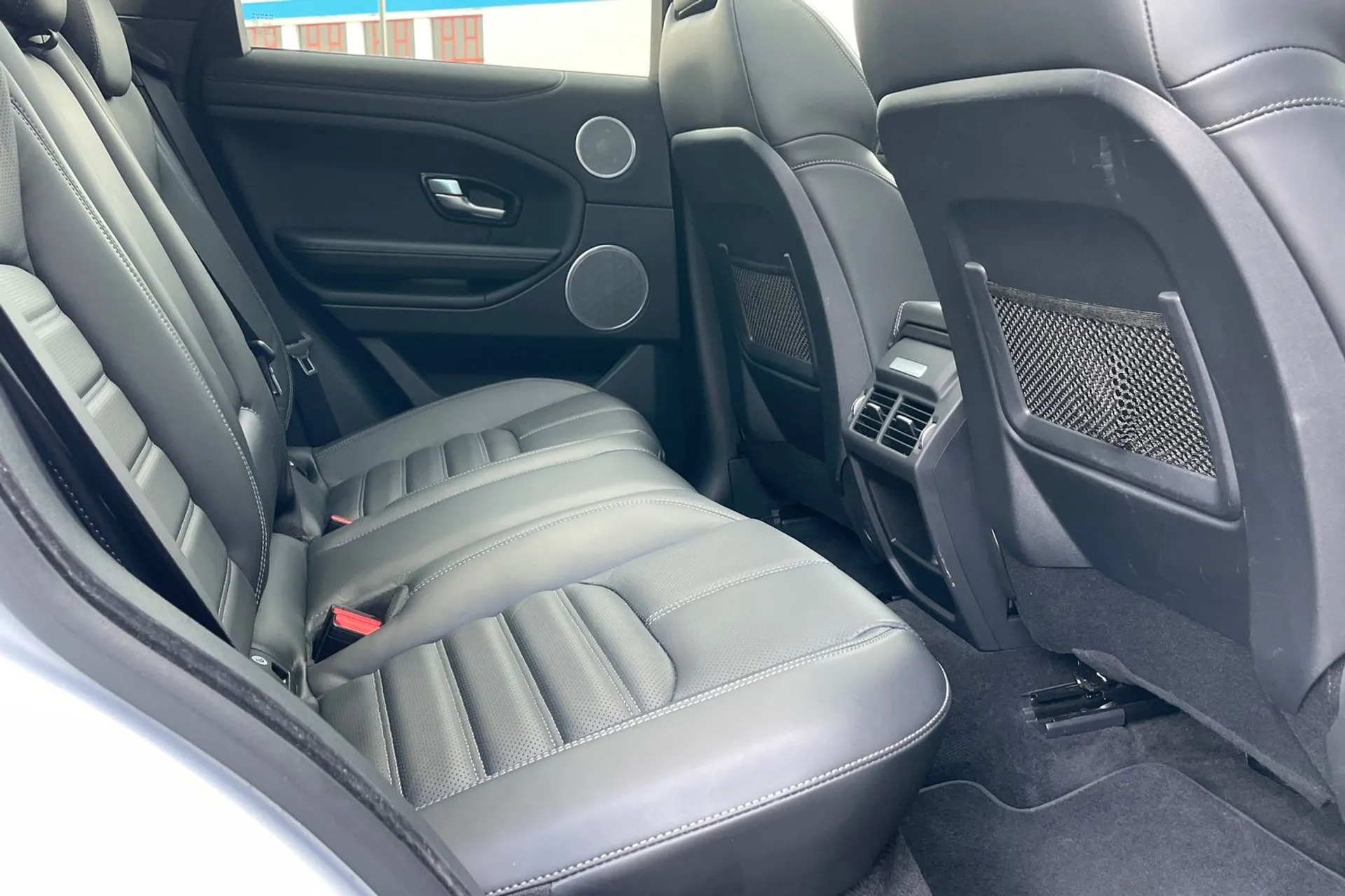LAND ROVER RANGE ROVER EVOQUE thumbnail image number 21