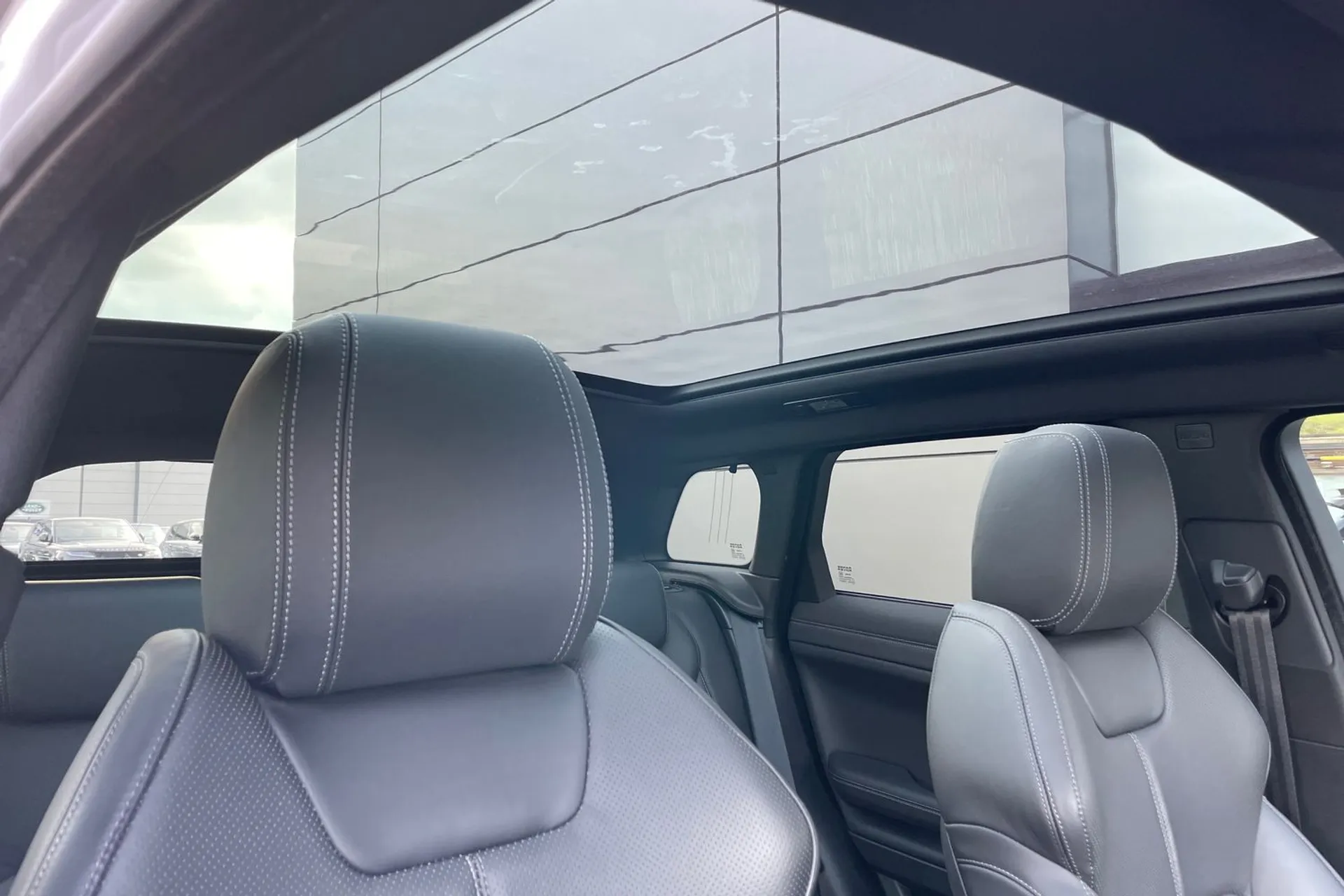LAND ROVER RANGE ROVER EVOQUE thumbnail image number 8