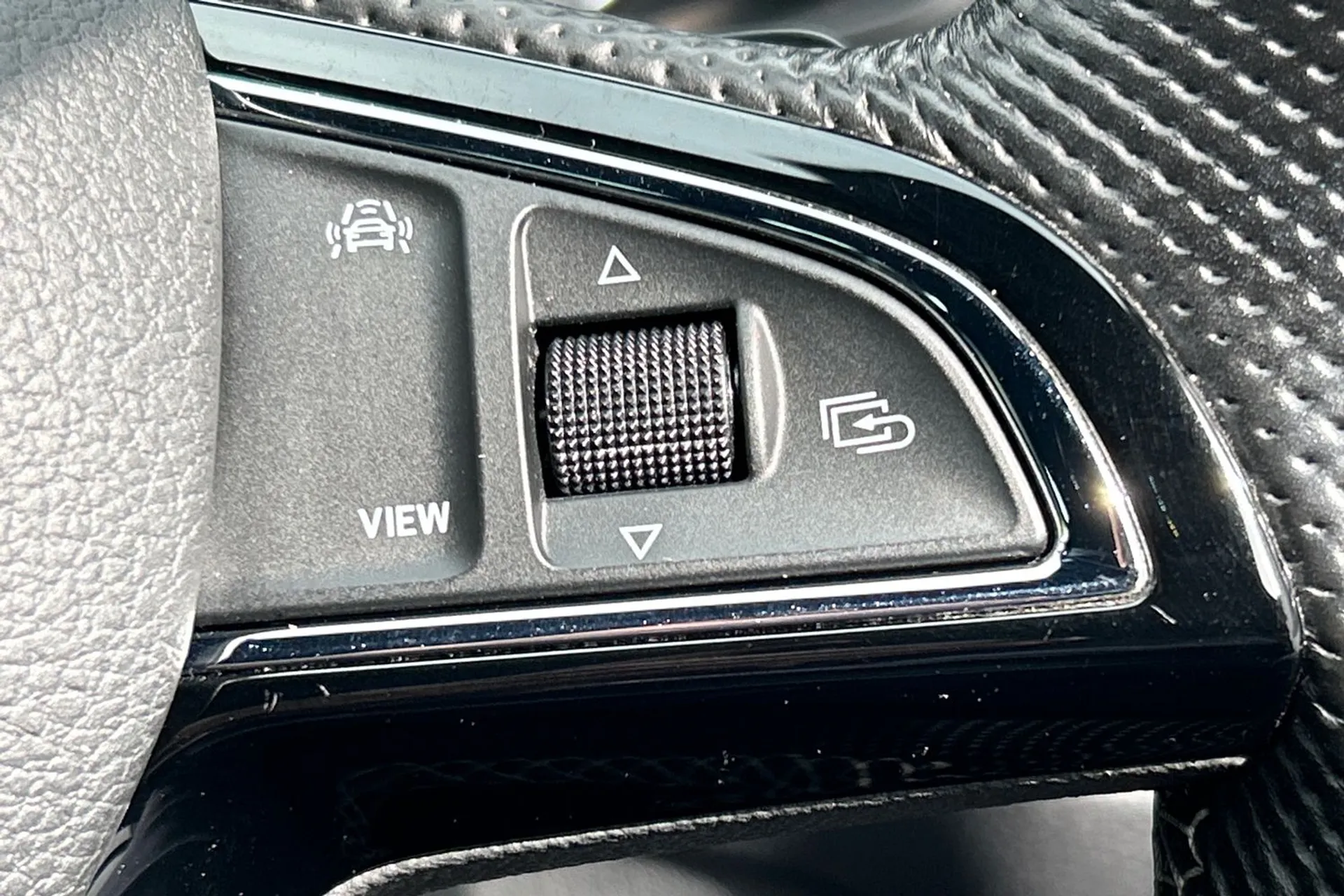 SKODA KODIAQ thumbnail image number 48