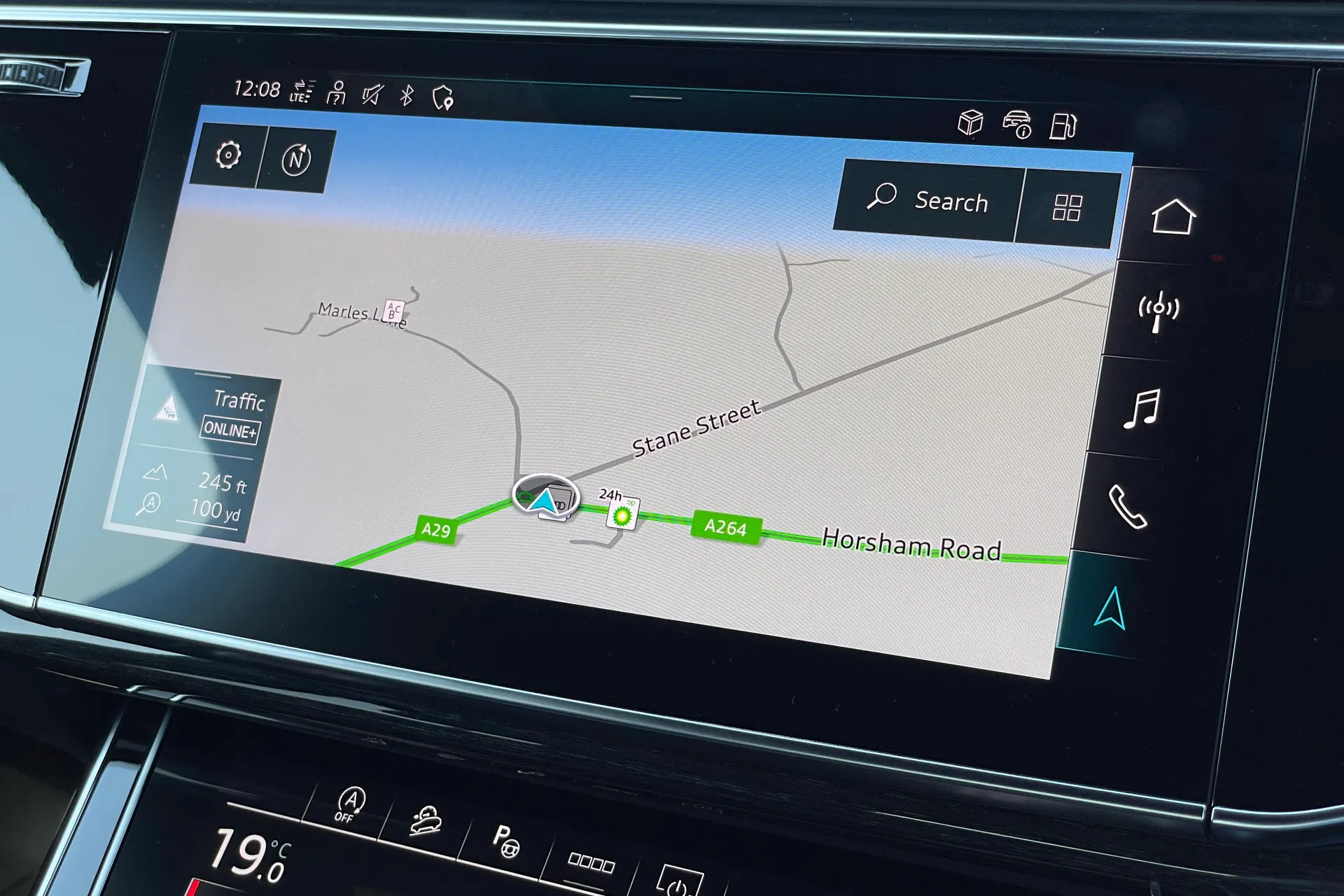 Audi Q7 thumbnail image number 10