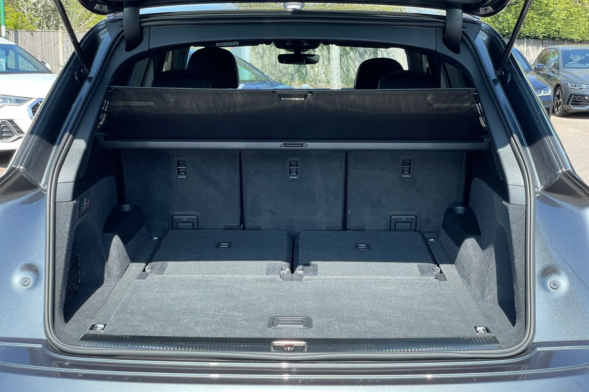 Audi Q7 thumbnail image number 36