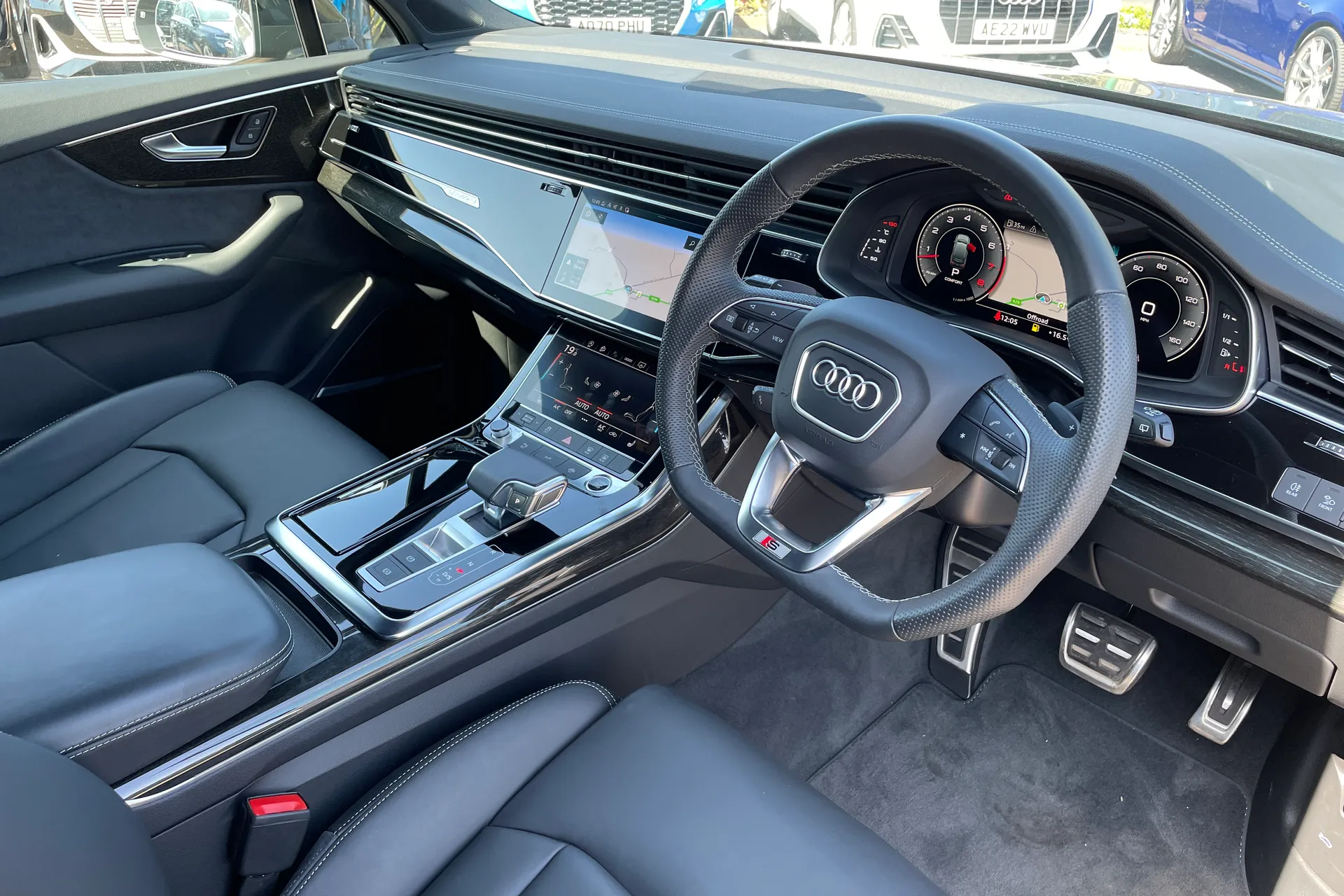 Audi Q7 thumbnail image number 45