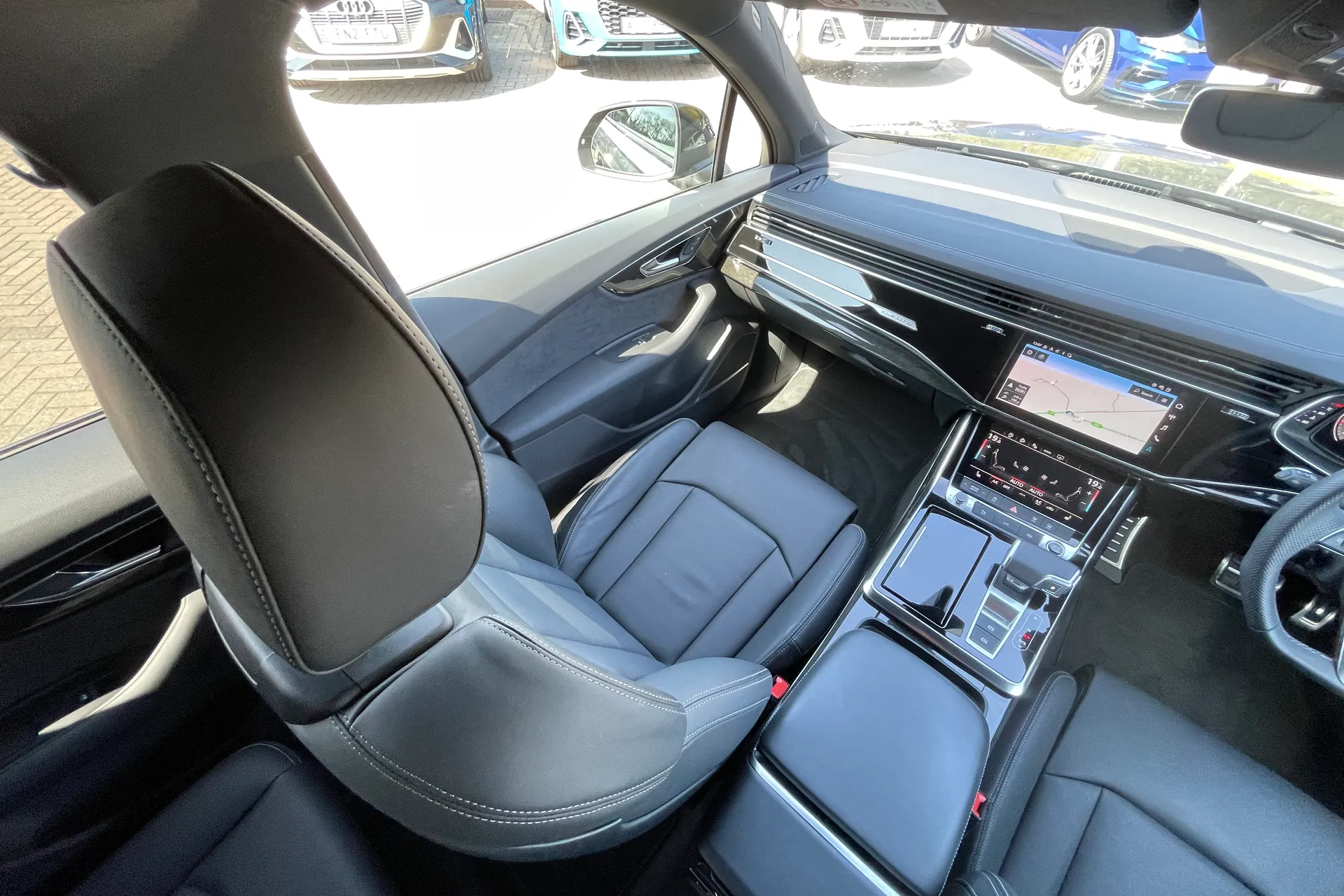 Audi Q7 thumbnail image number 58