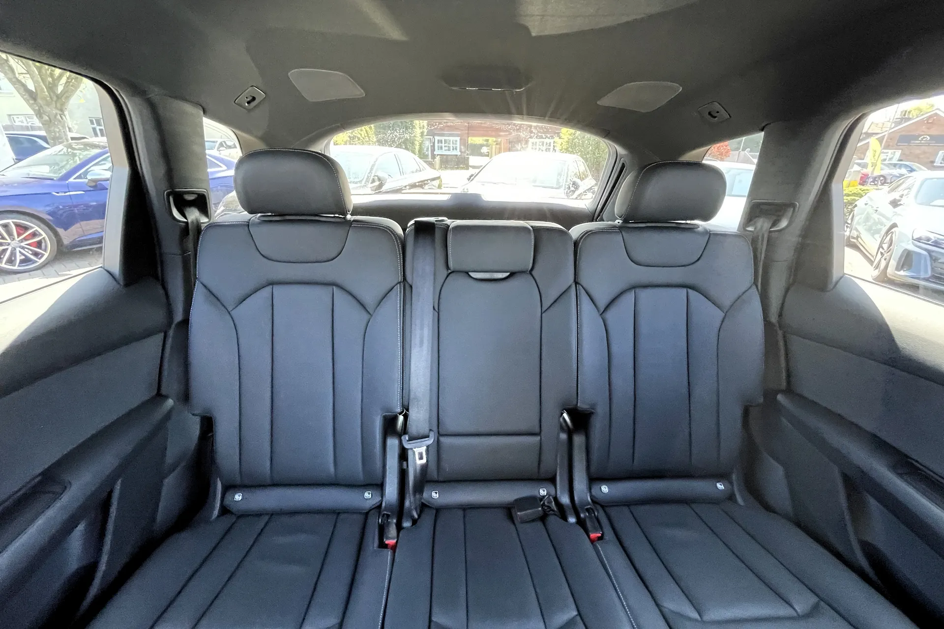 Audi Q7 thumbnail image number 7