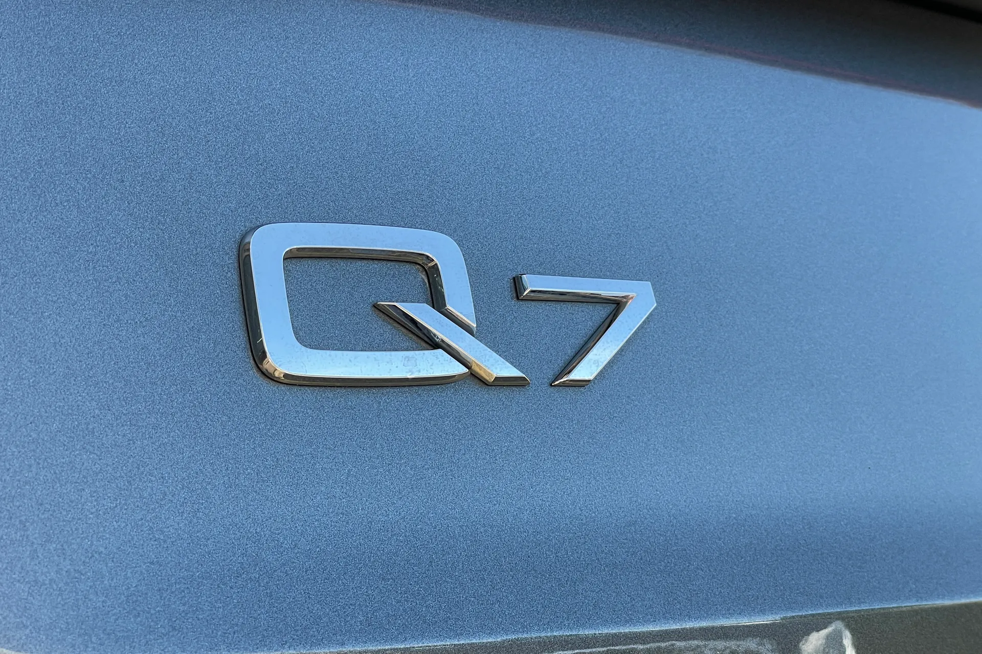 Audi Q7 thumbnail image number 28