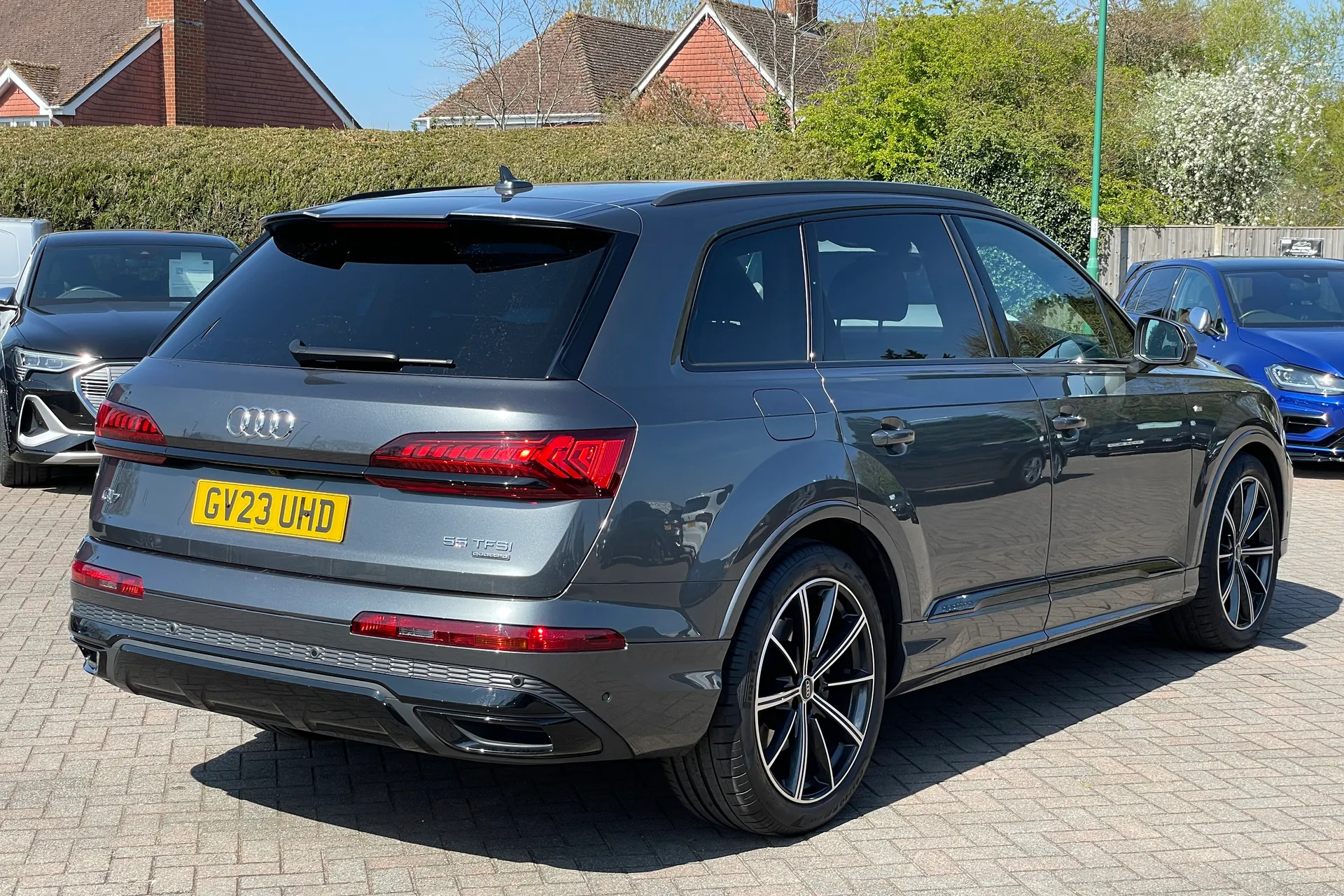 Audi Q7 thumbnail image number 4