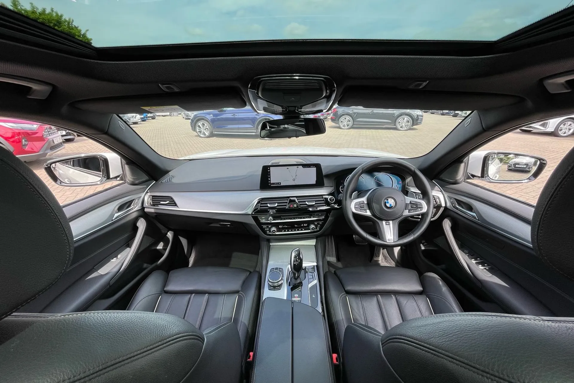 BMW 5 SERIES thumbnail image number 3