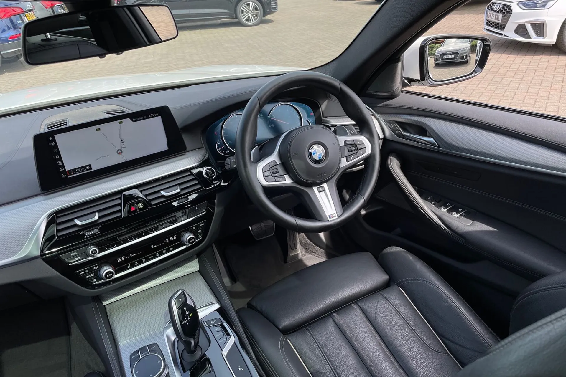 BMW 5 SERIES thumbnail image number 35