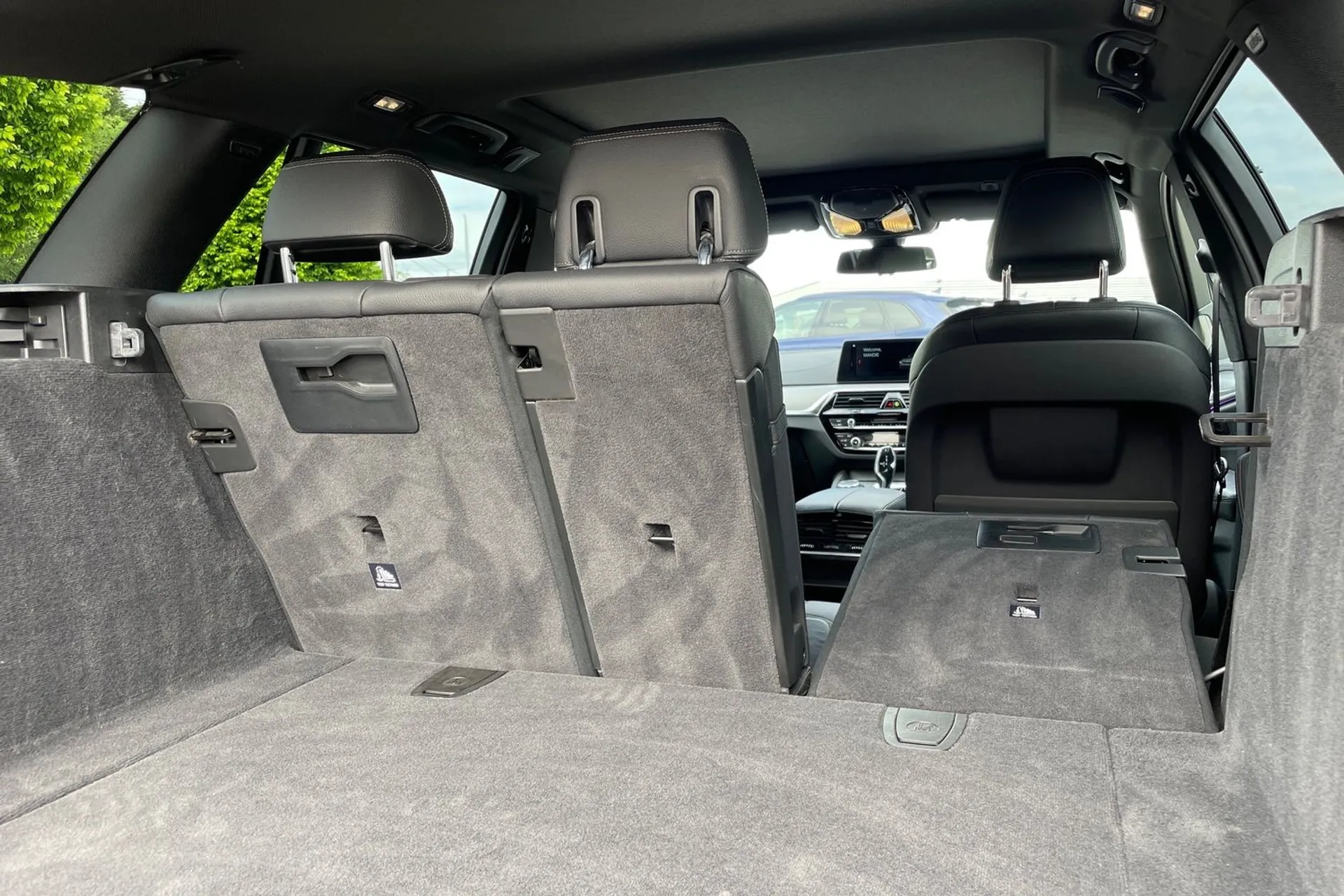 BMW 5 SERIES thumbnail image number 27